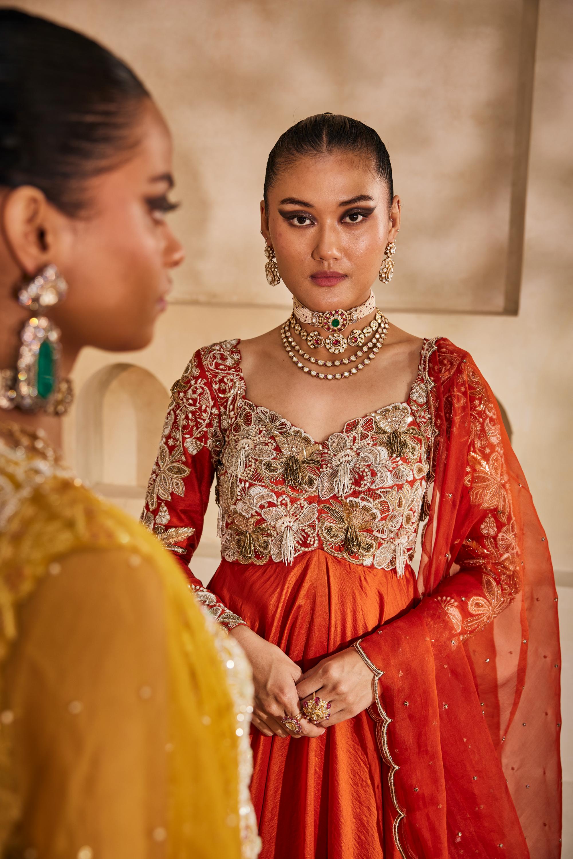 Peeli Noor lehenga set