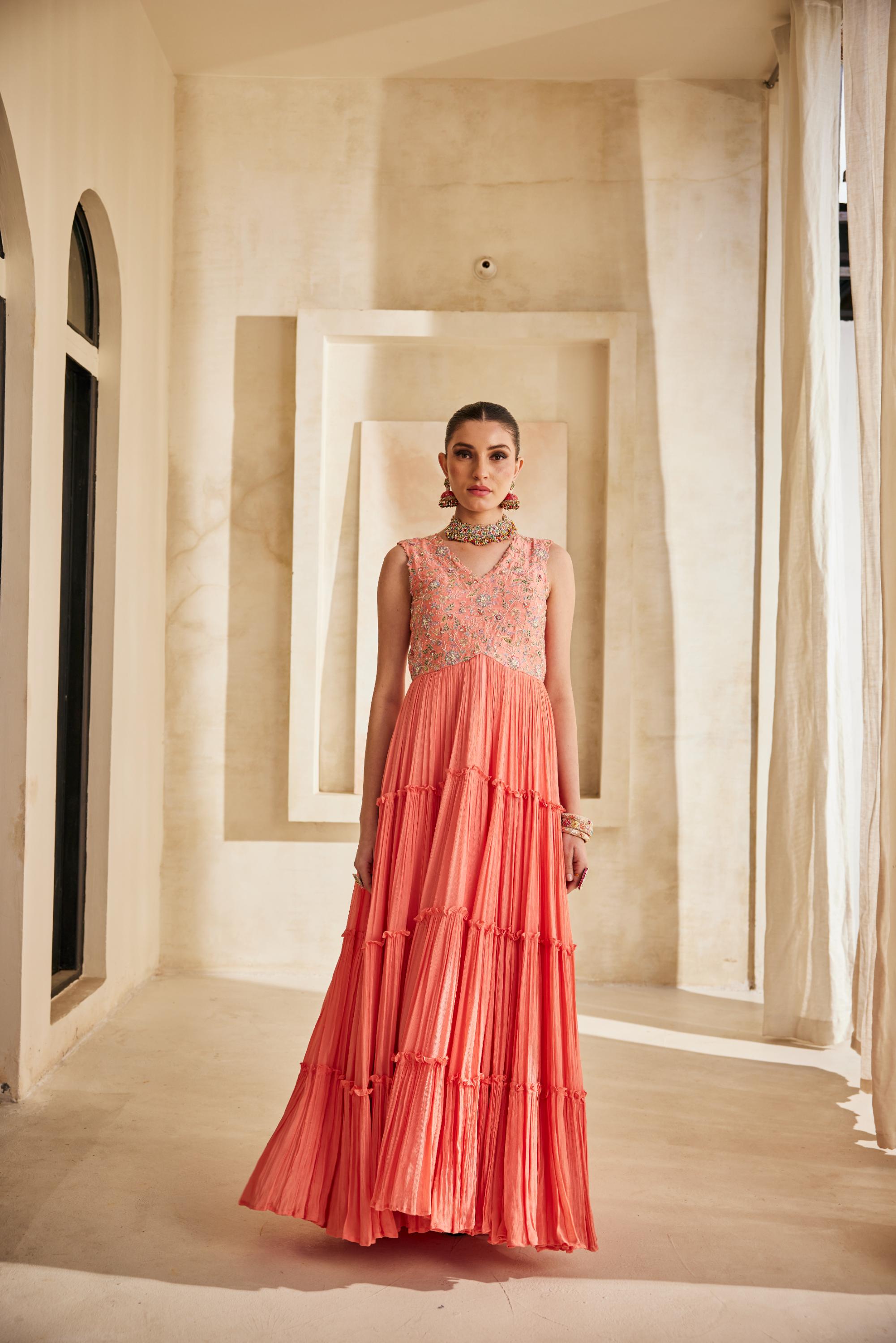 Leher gown