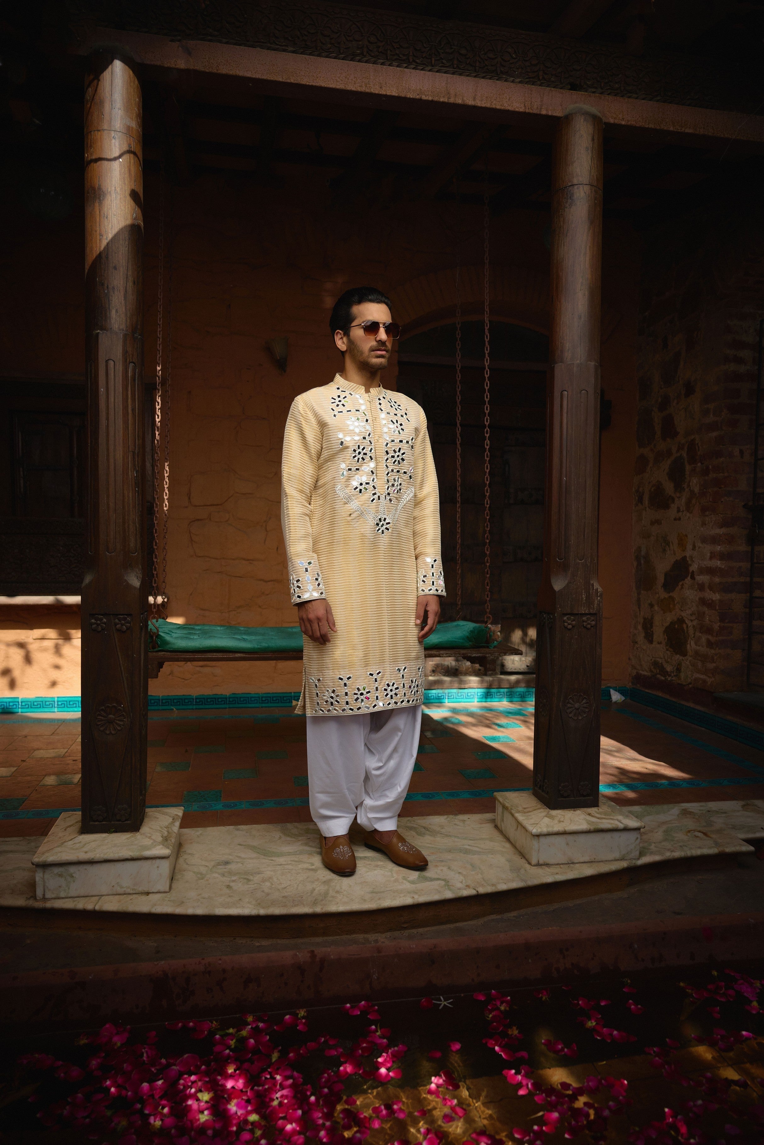 JUNA MAHAL GOLD KURTA
