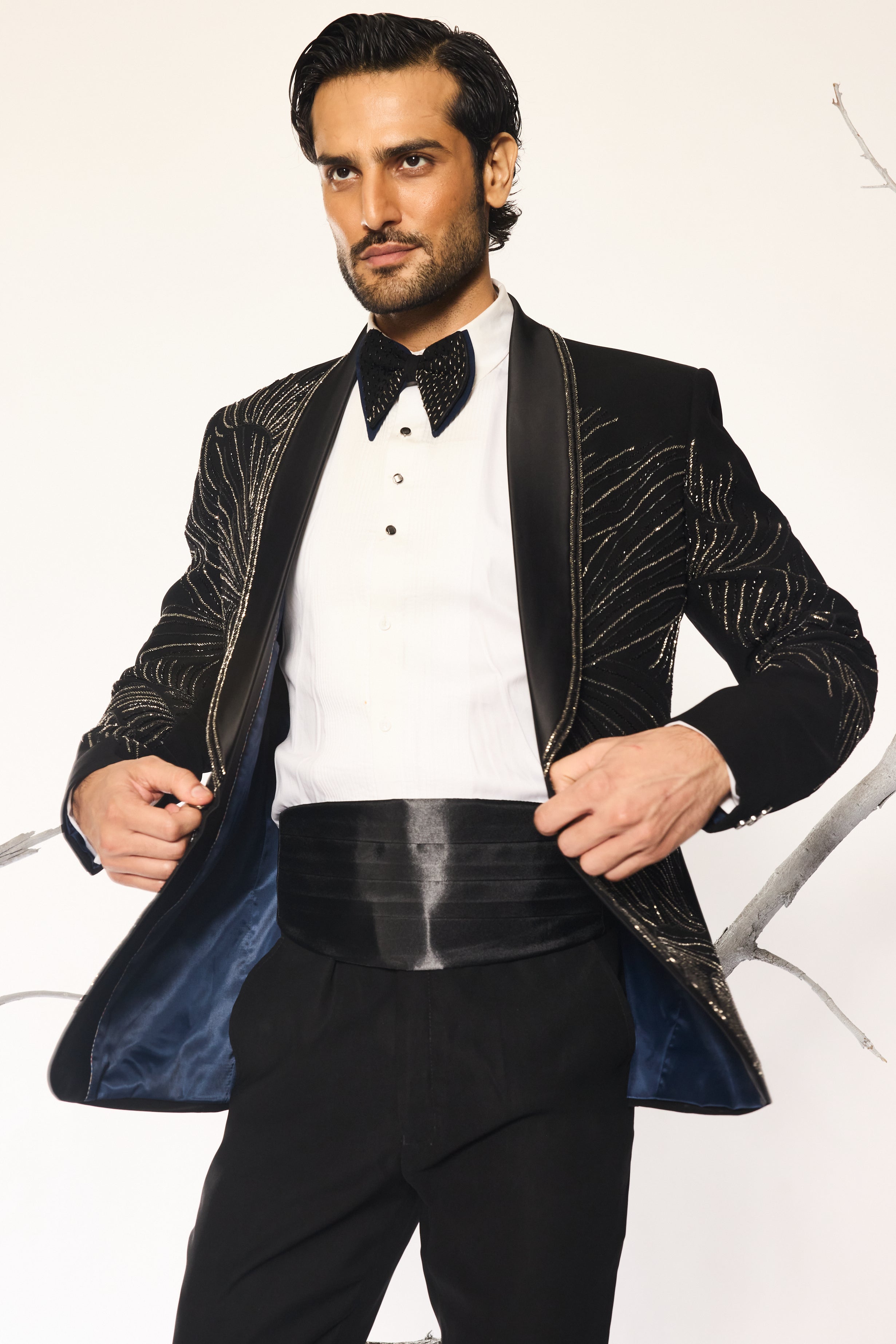 Noir Bloom Tuxedo