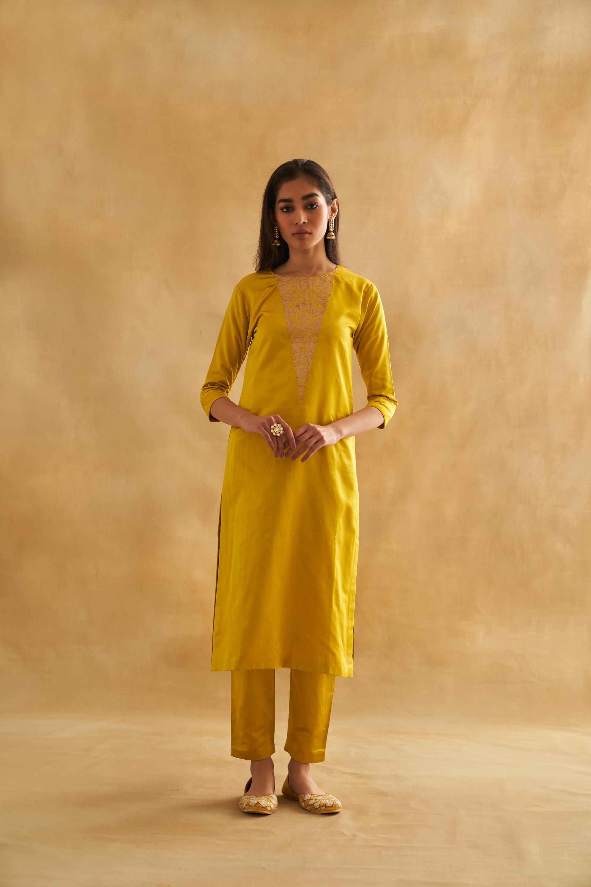 Katan Silk Kurta Set with Botanical Weave & Organza Dupatta