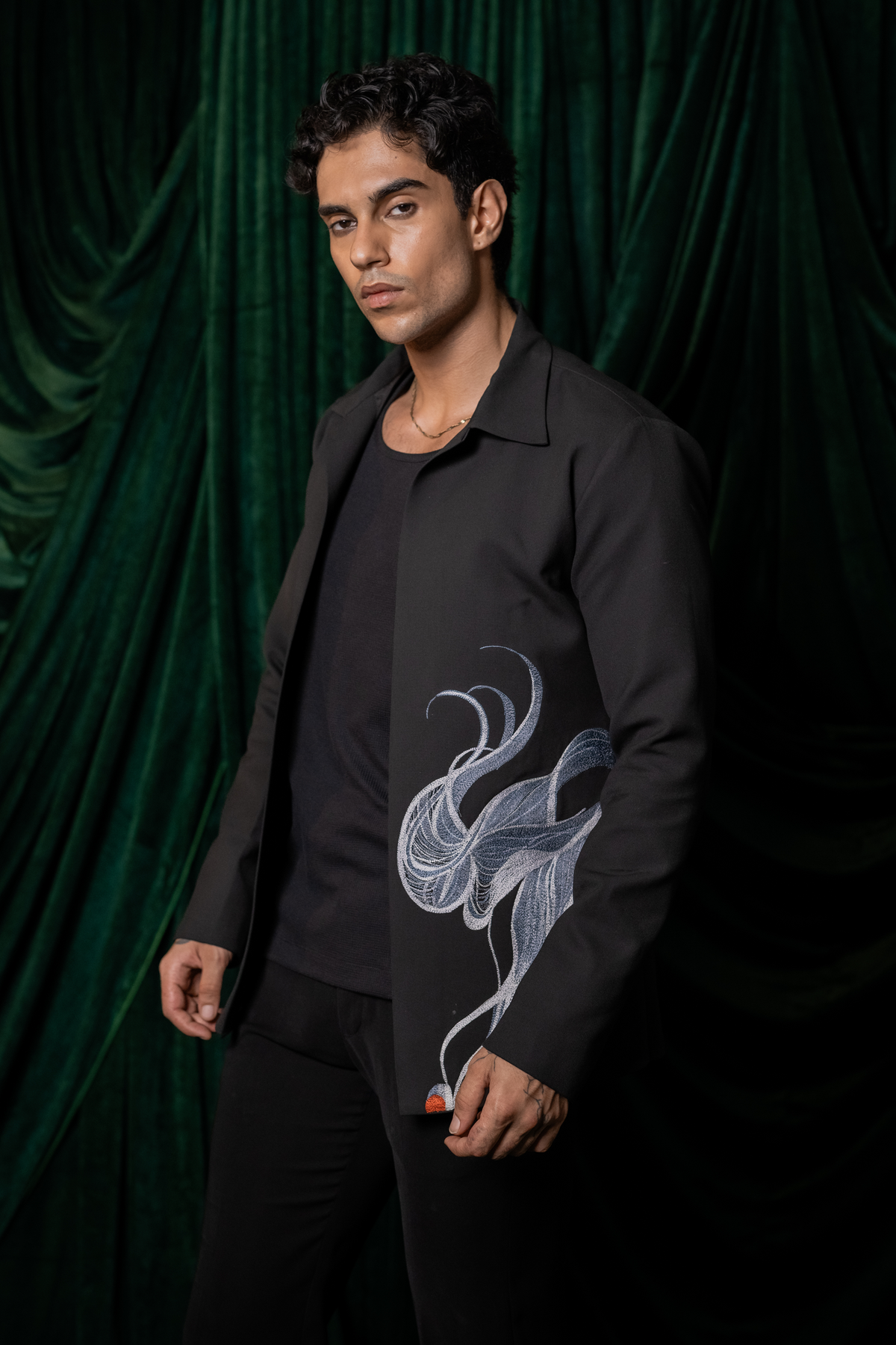 Onyx — Black 4-Way Stretch Wave Shacket Set
