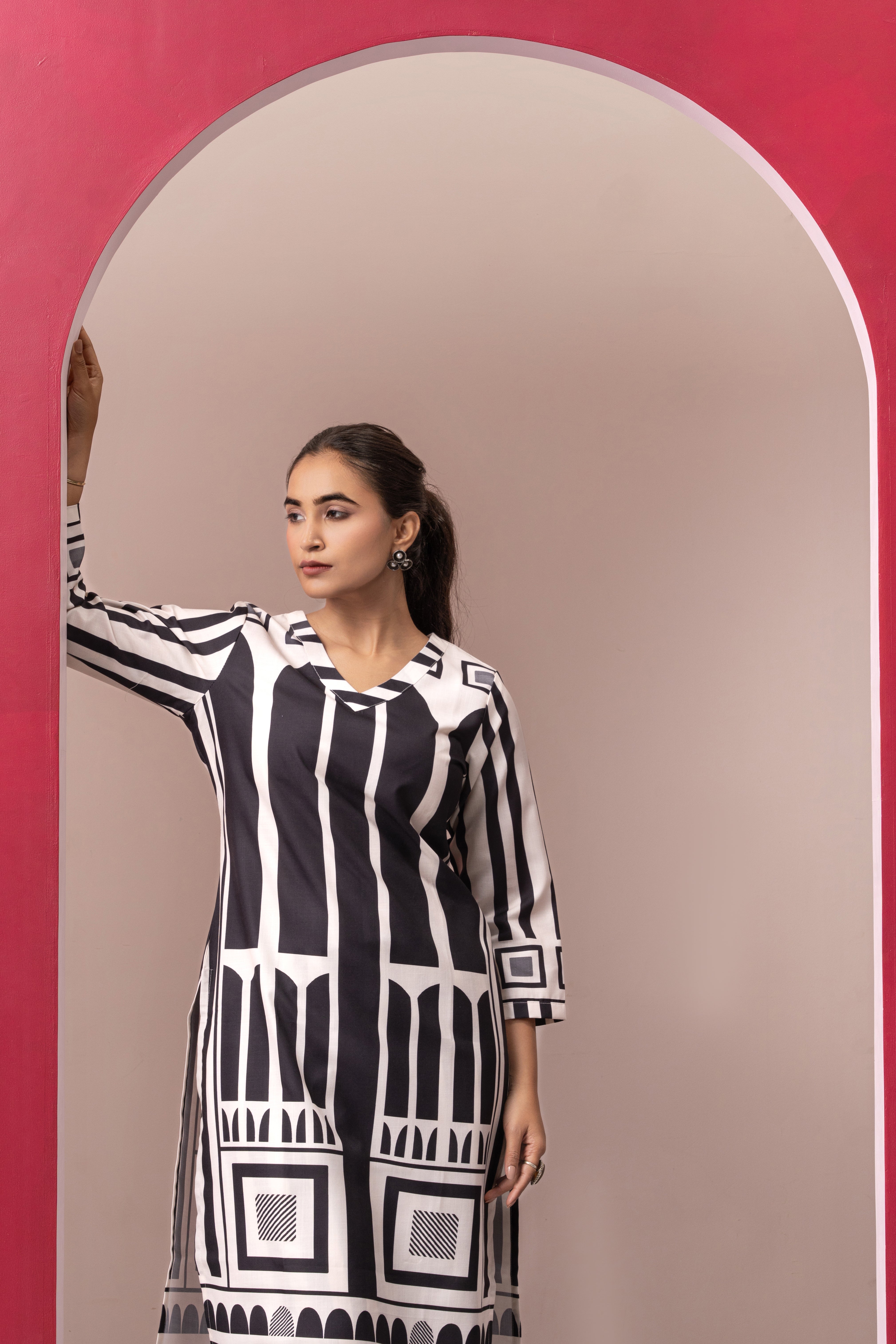 BLACK WOMEN PRINTED KURTA SET