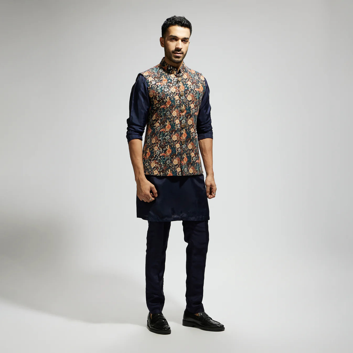 BLUE JAAL EMBELLISHED BUNDI