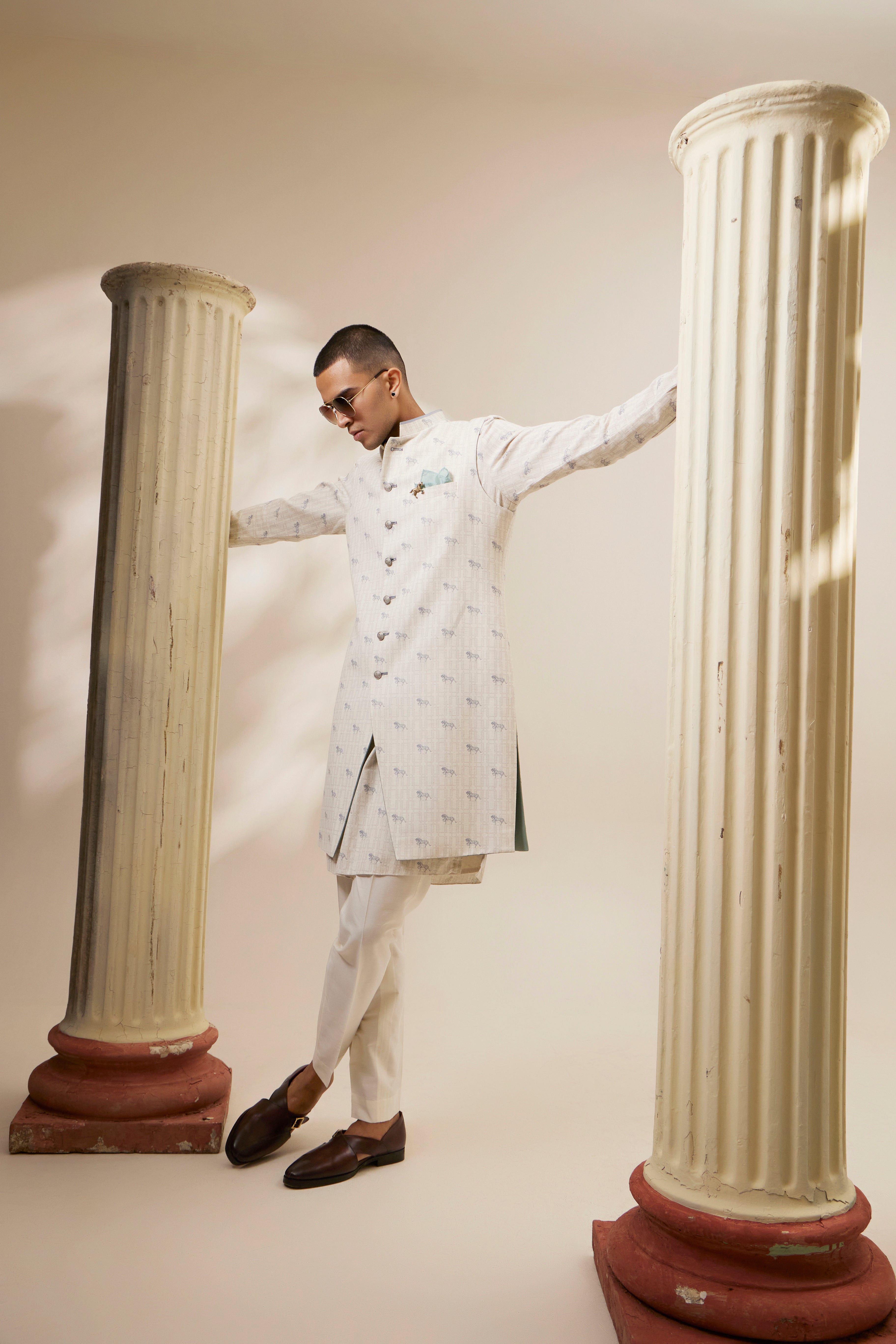 Cream horse of Siena sleeveless sherwani jacket