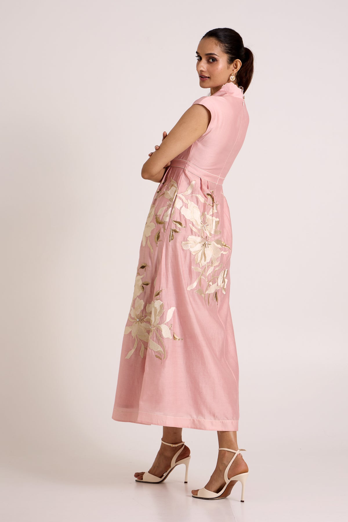 Ice Pink Paiva - Soft Bloom Midi Dress