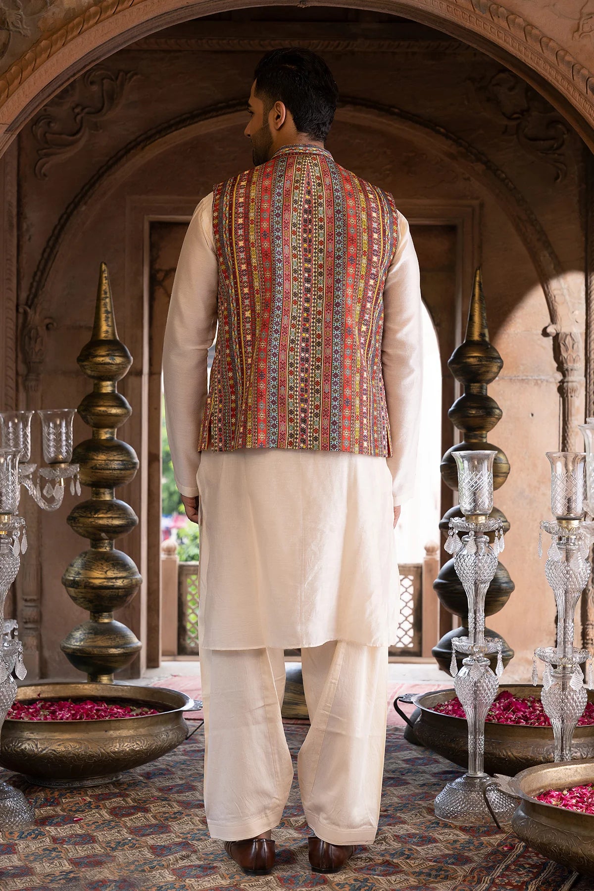 BEIGE KURTA SALWAR WITH BUNDI