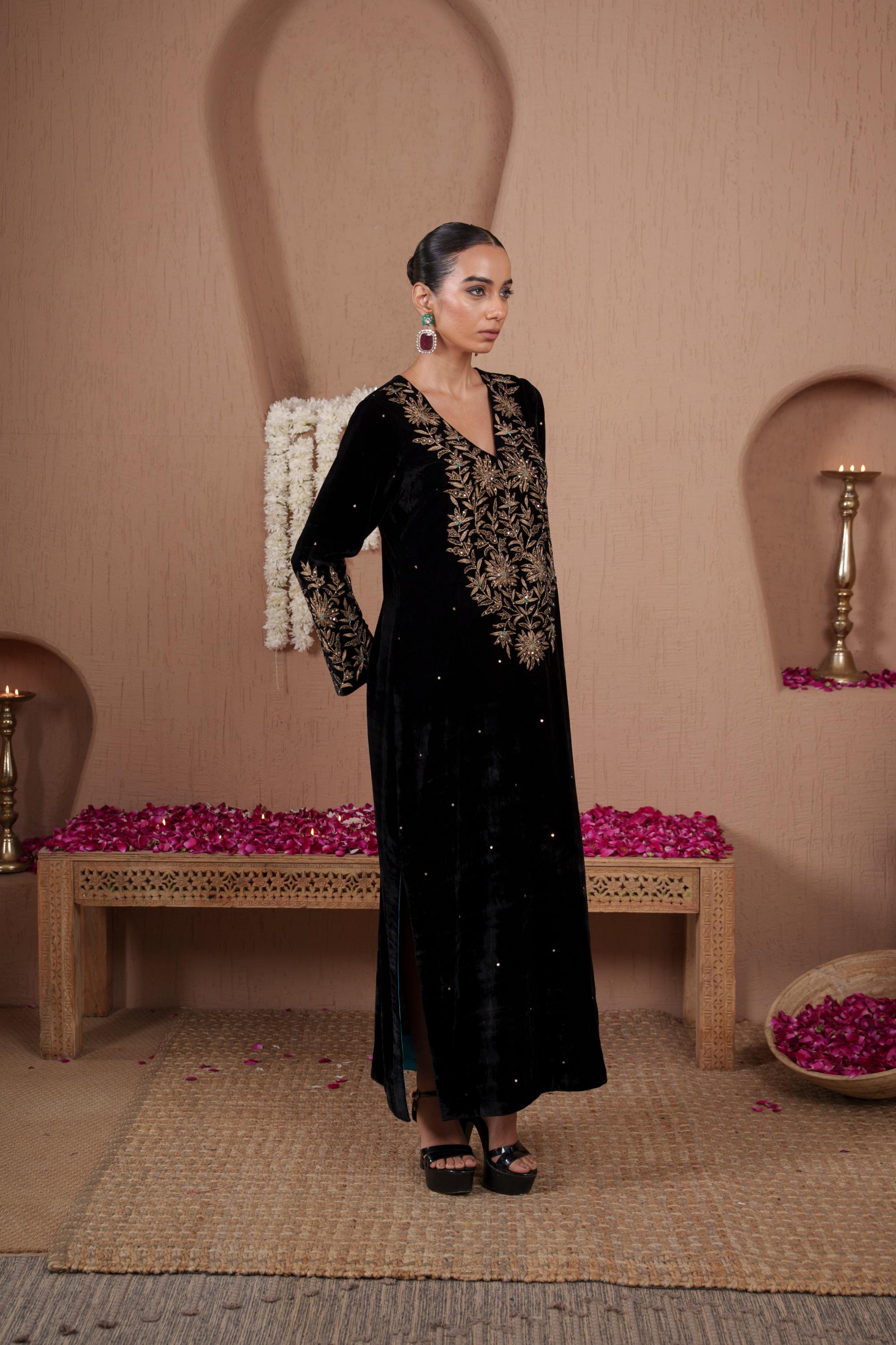 AFREEN: Black Embroidered Kaftaan Dress