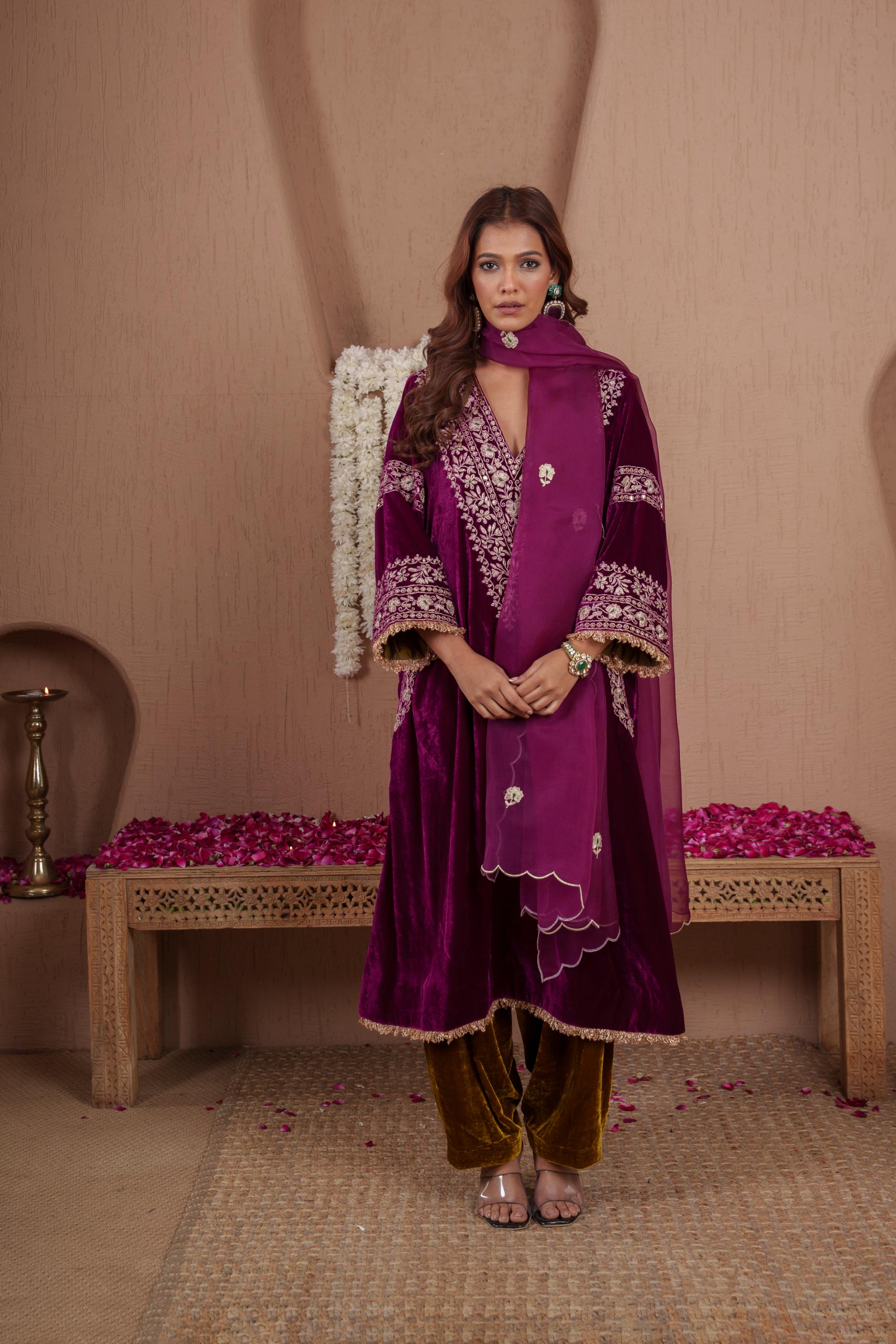 AFREEN: Pink Green Phiran Set