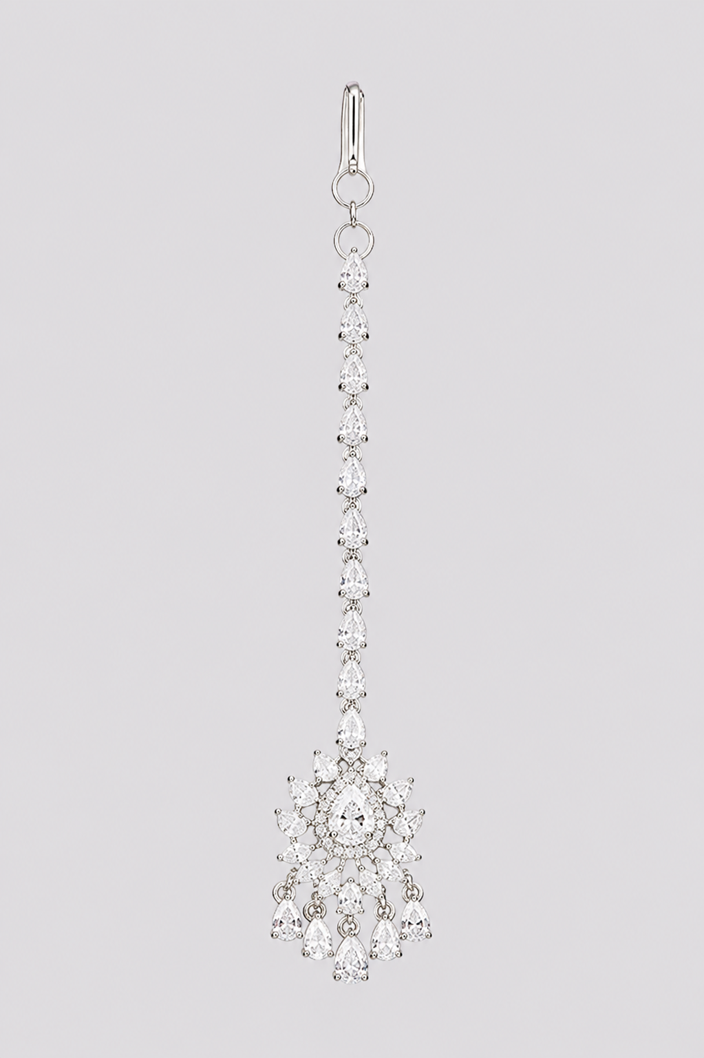 Elegant and petit diamond maangtika