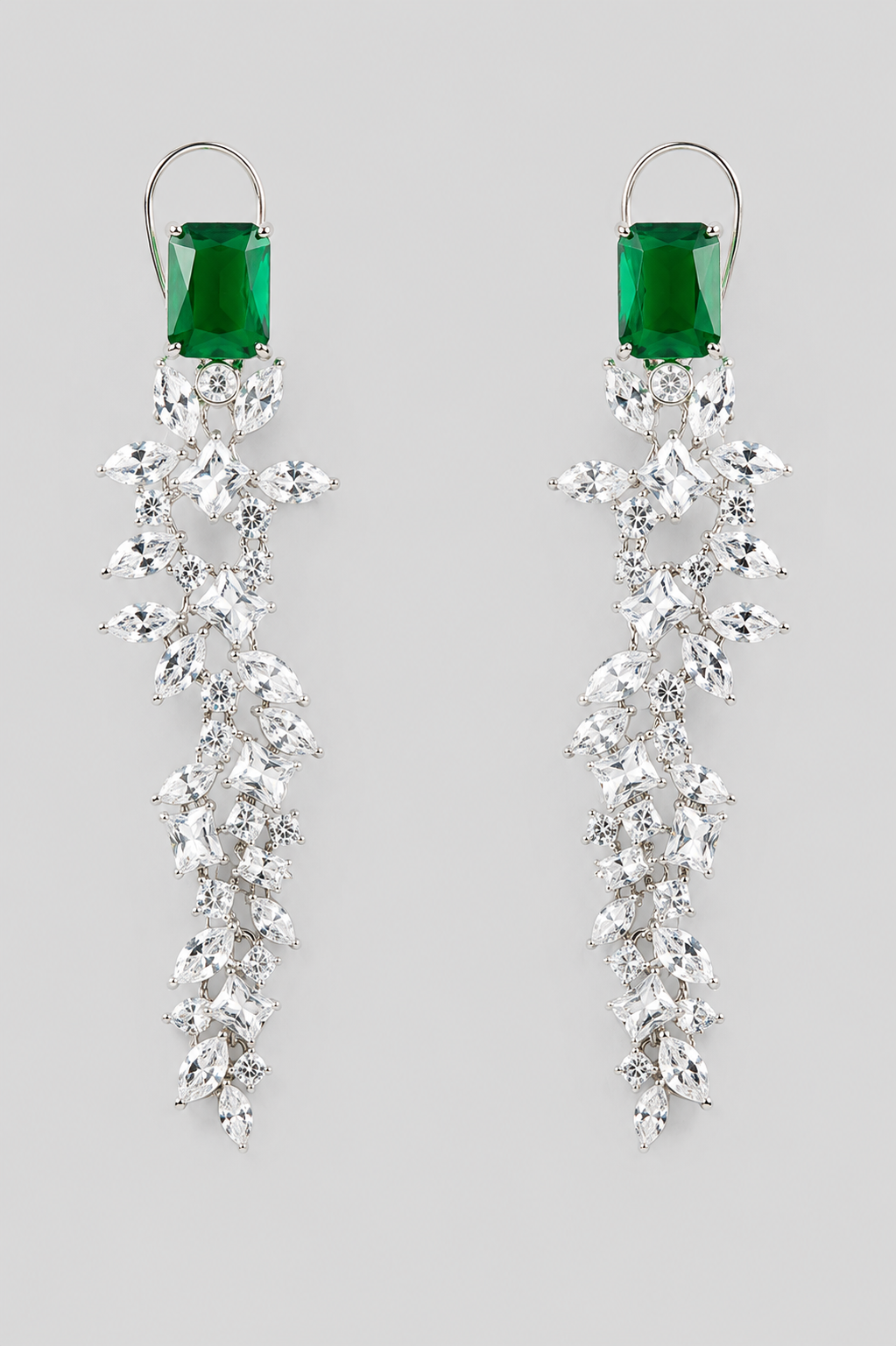Elegant and classy diamond danglers with emerald stone