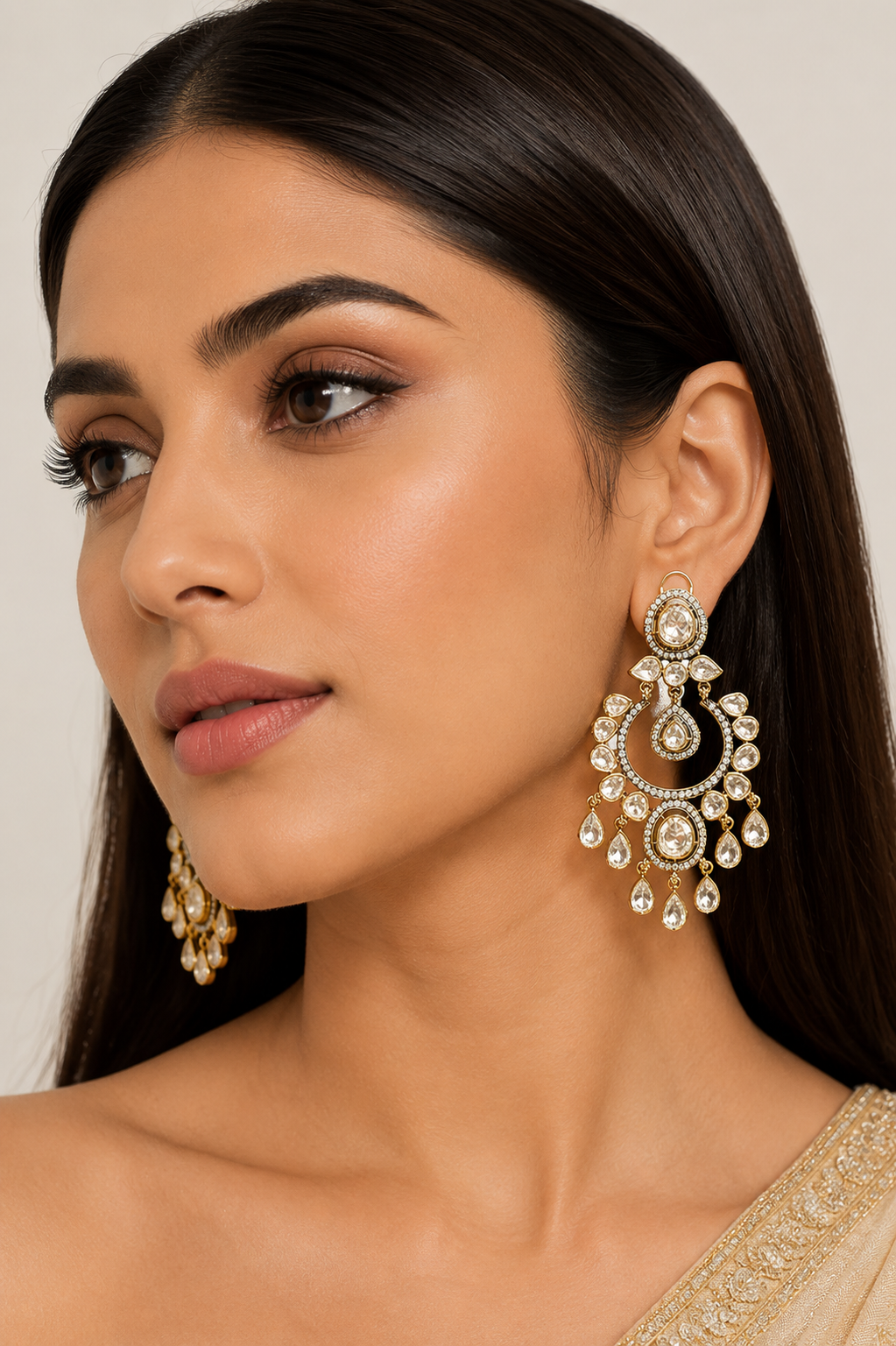 Bold and elegant polki chandbalis in two tone finish