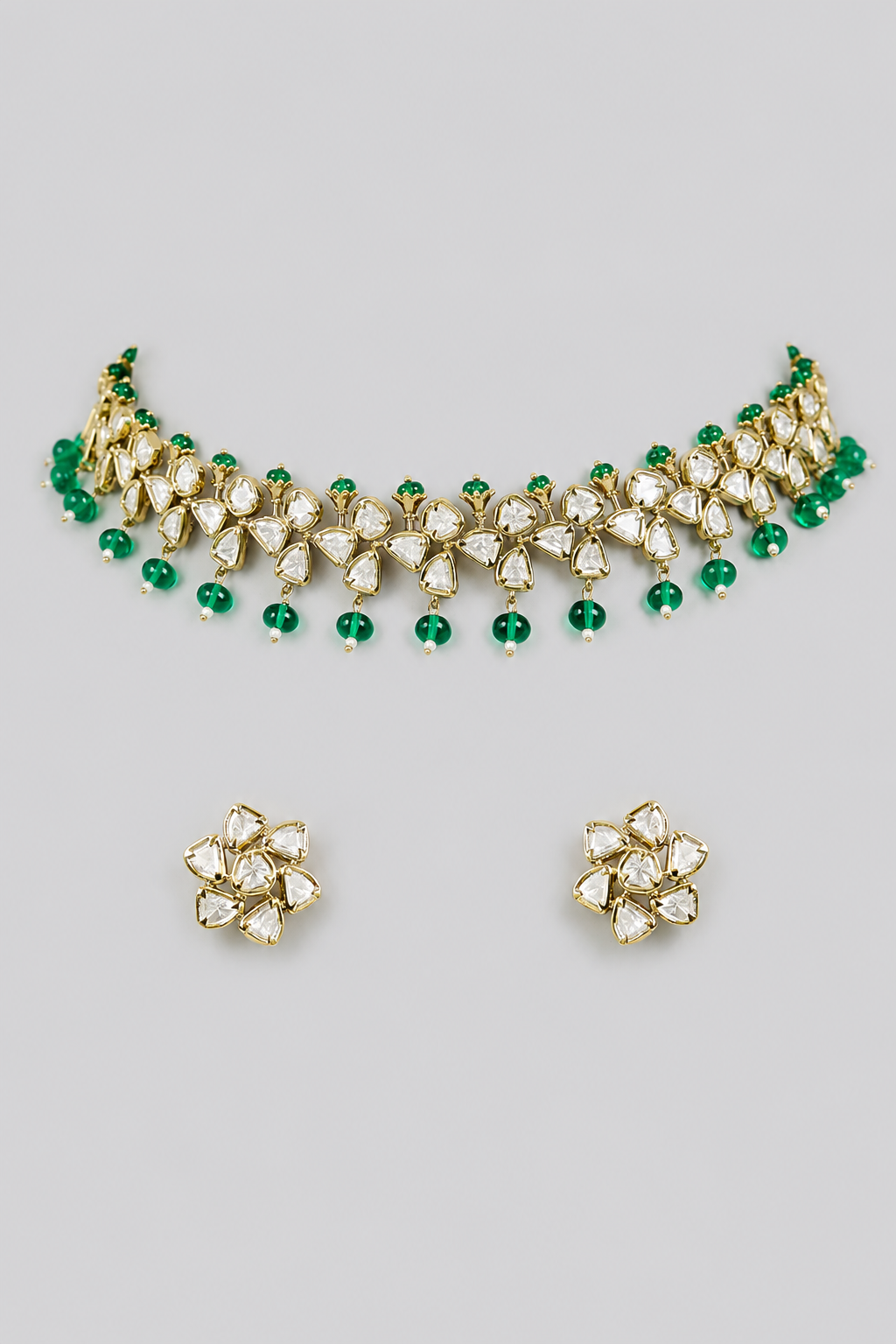 Beautiful and elegant kundan necklace set with matching earrings