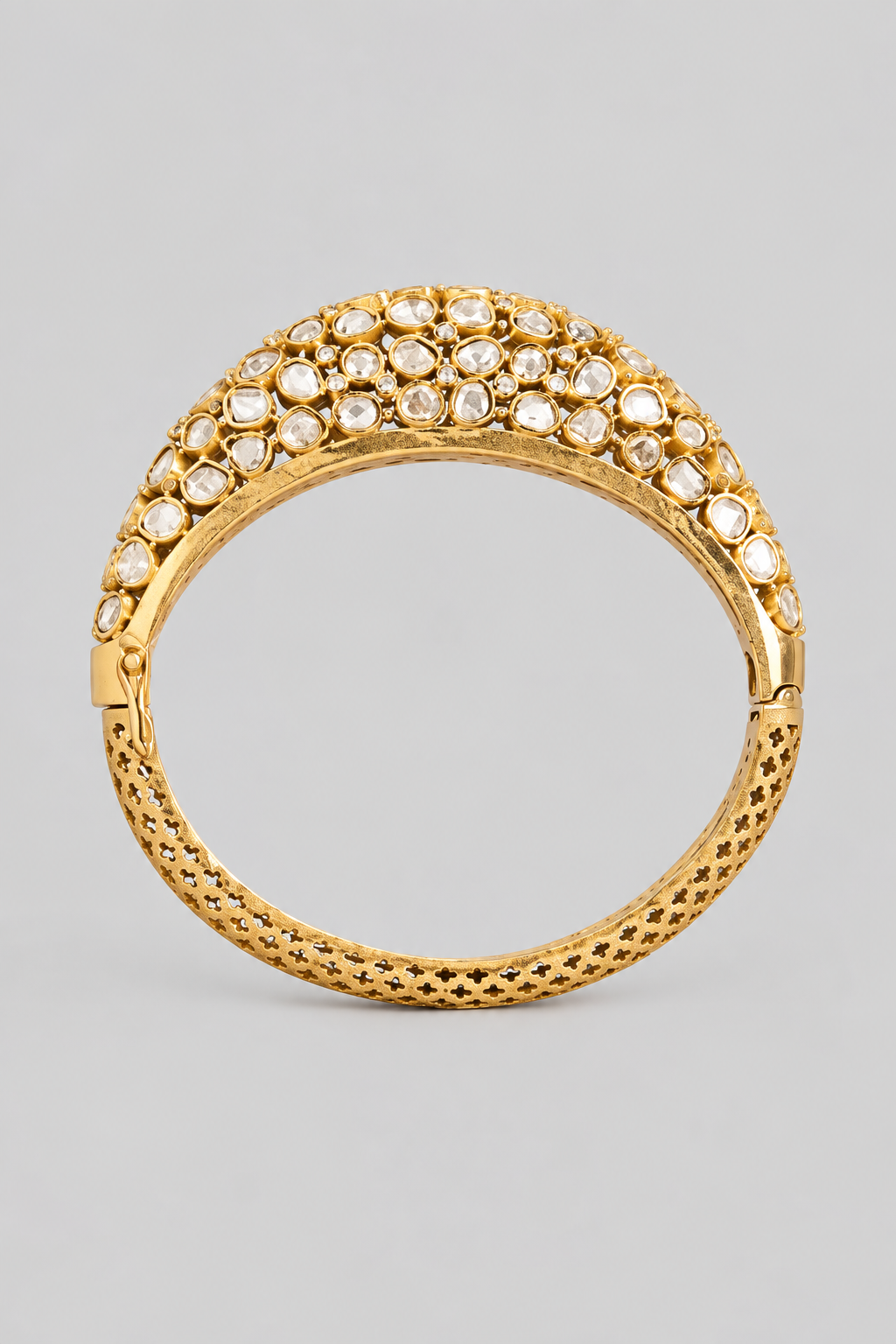 Bold and stylish moissanite openable kada
