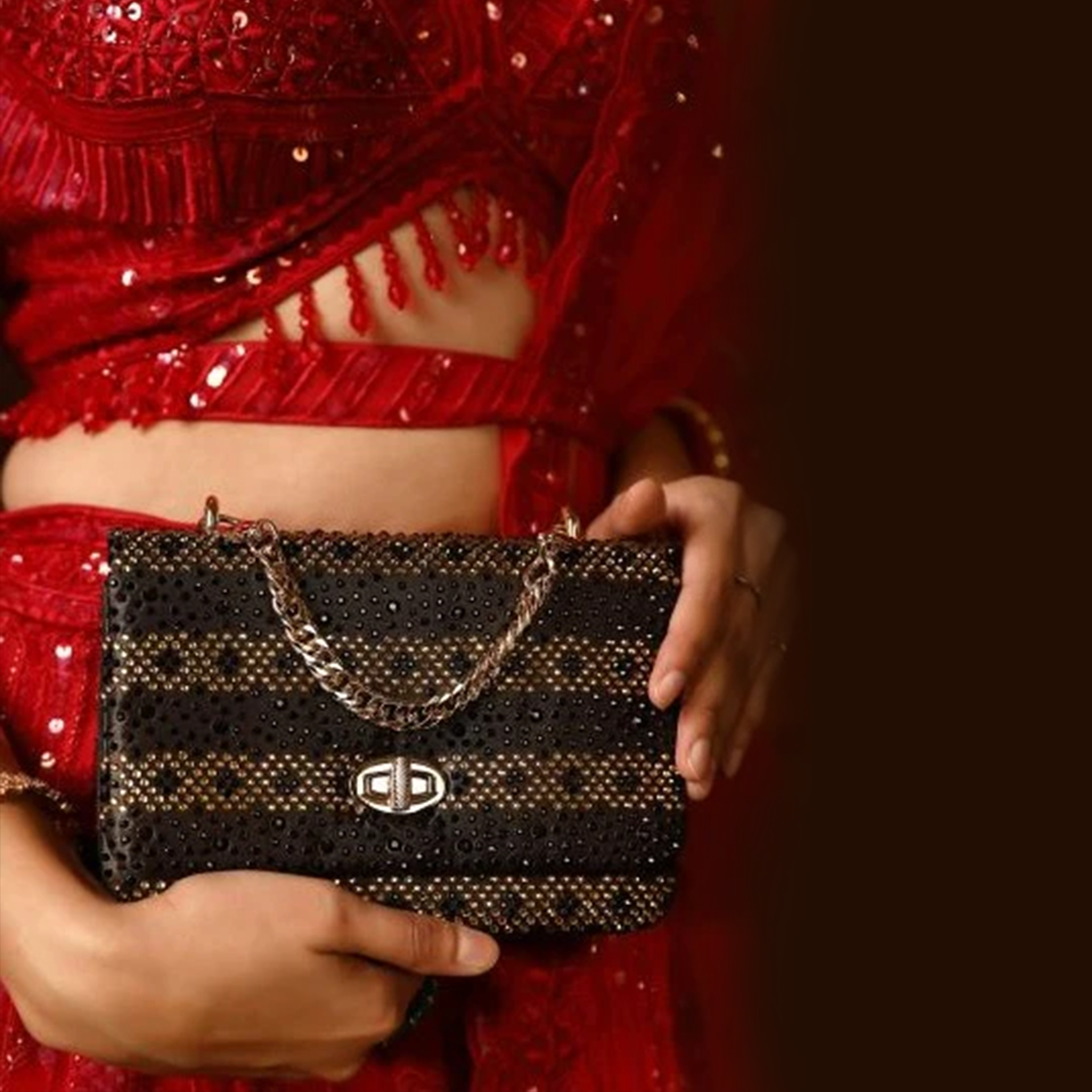 Chloe City Bag Black and Gold