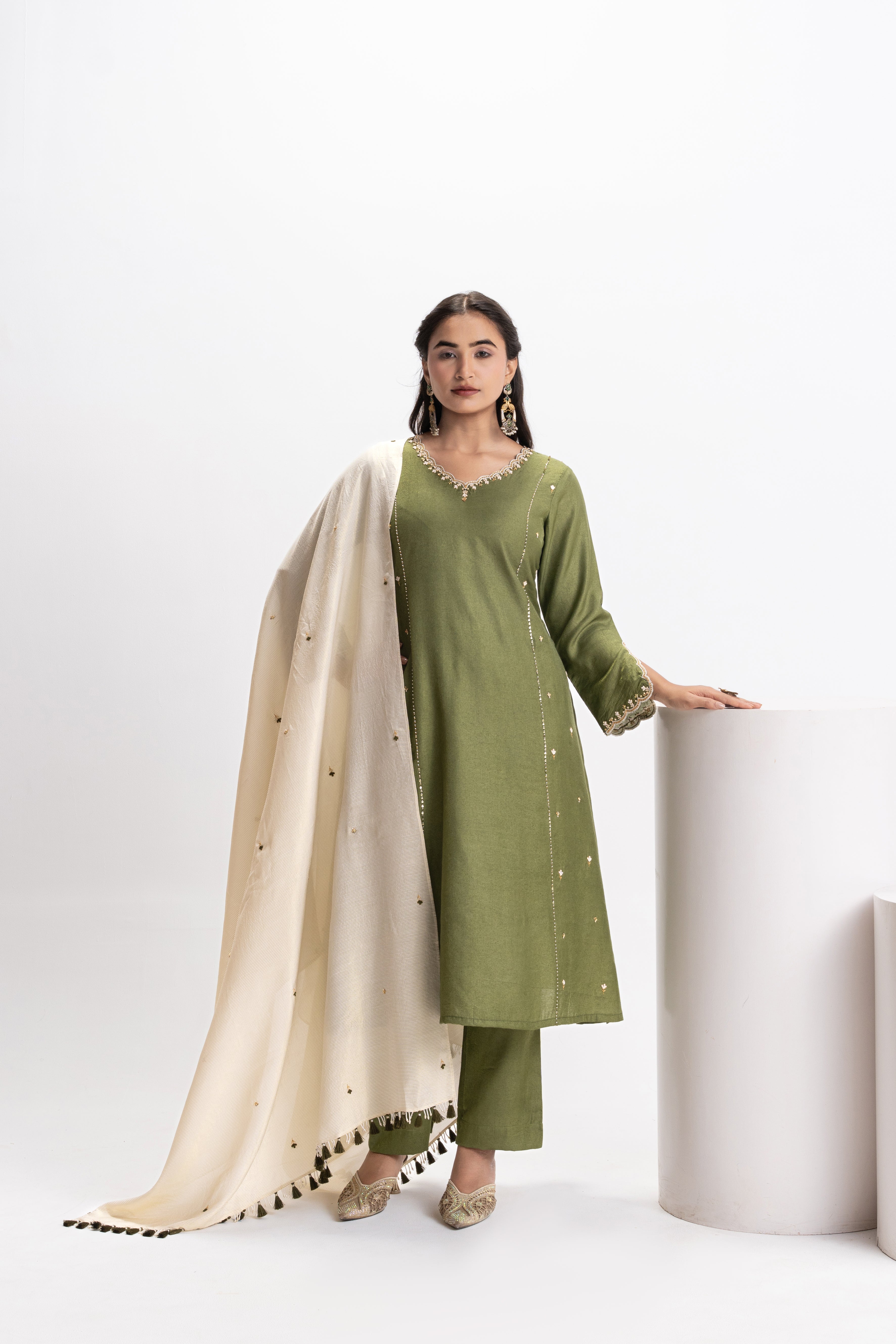 CHANDERI DOUBLE KALI EMBROIDERED KURTA PANT SET