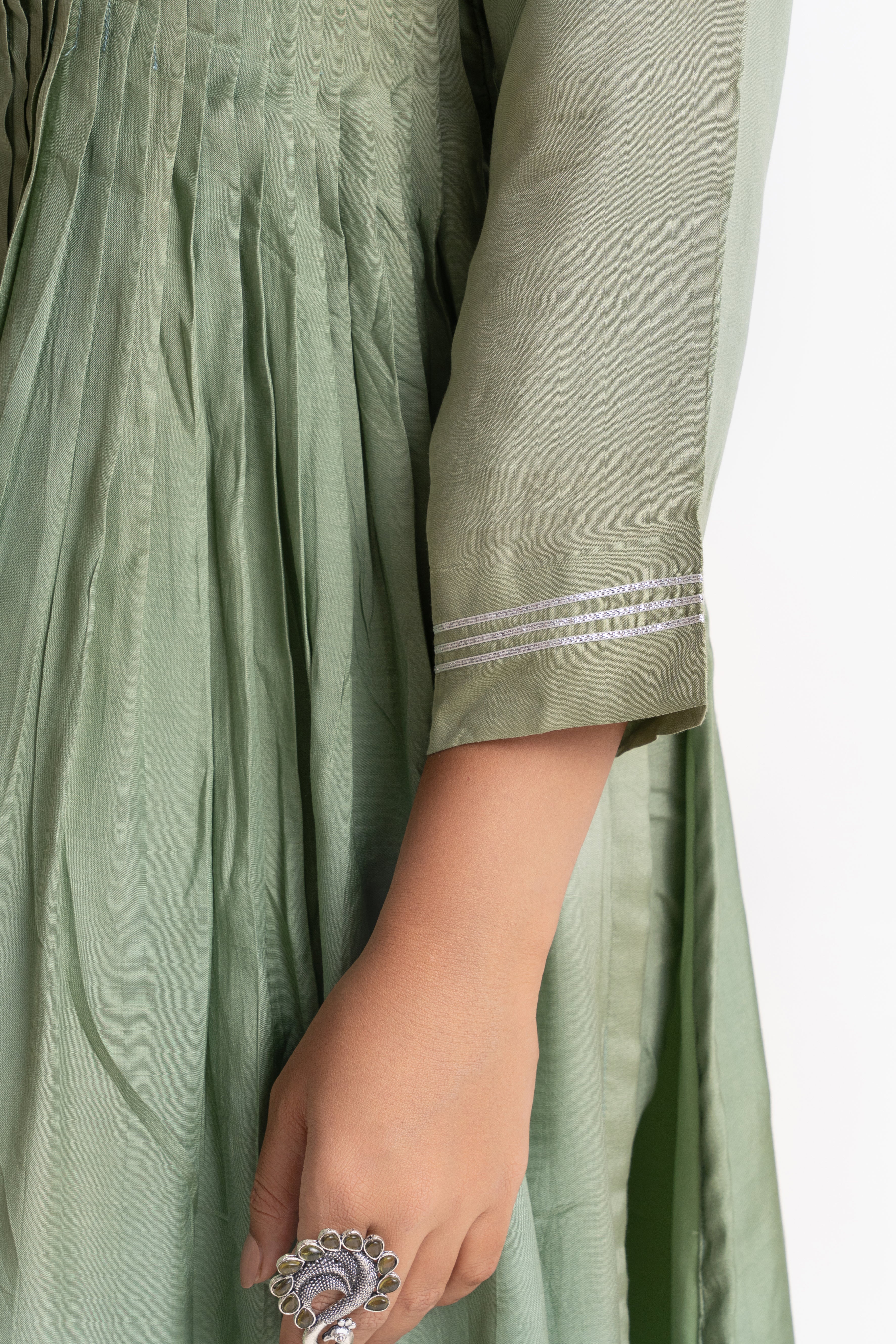 GREEN MUSLIN PLEATED KURTA SET