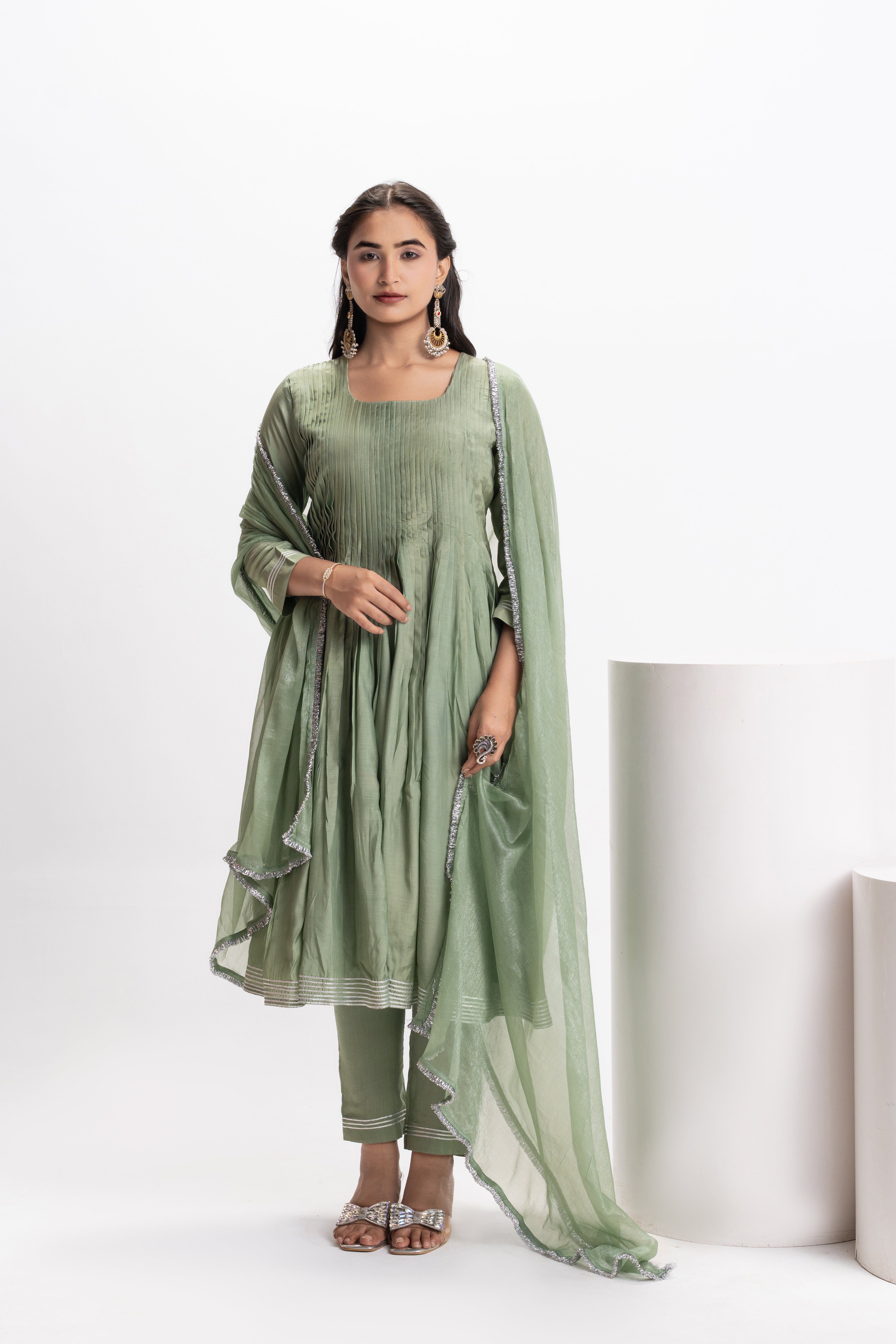 GREEN MUSLIN PLEATED KURTA SET