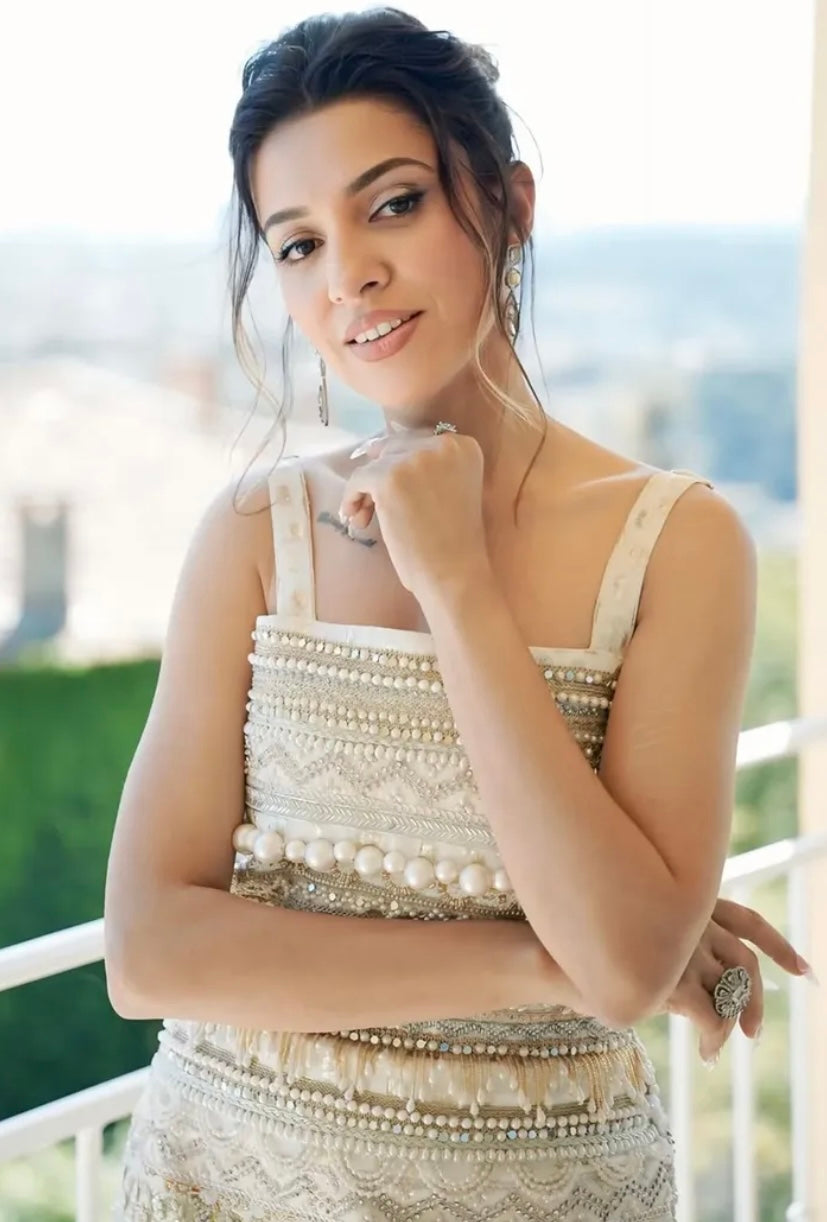 The Pearl Éclat Dress