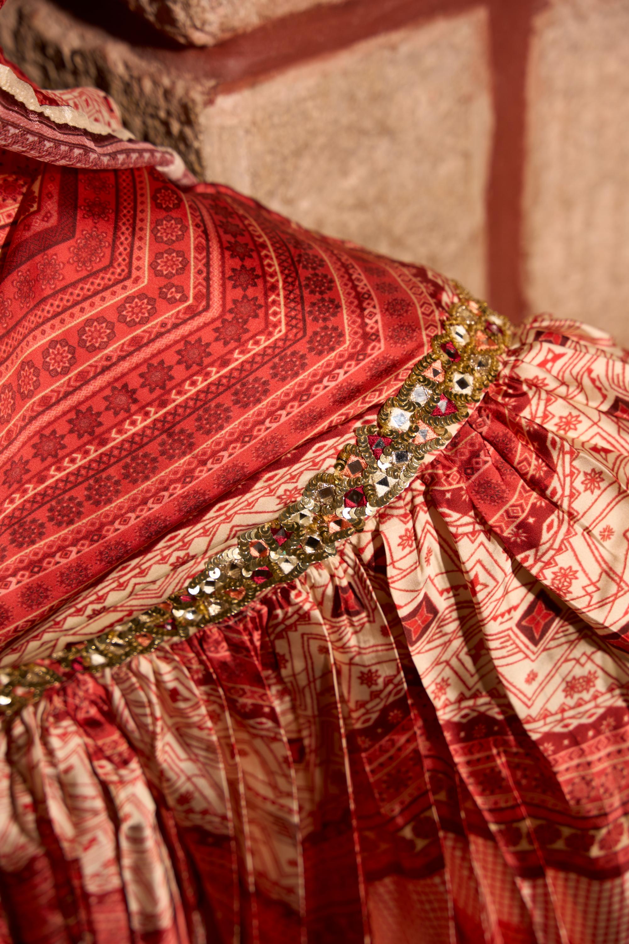 Mehr Rang ā Printed Peplum Sharara Set