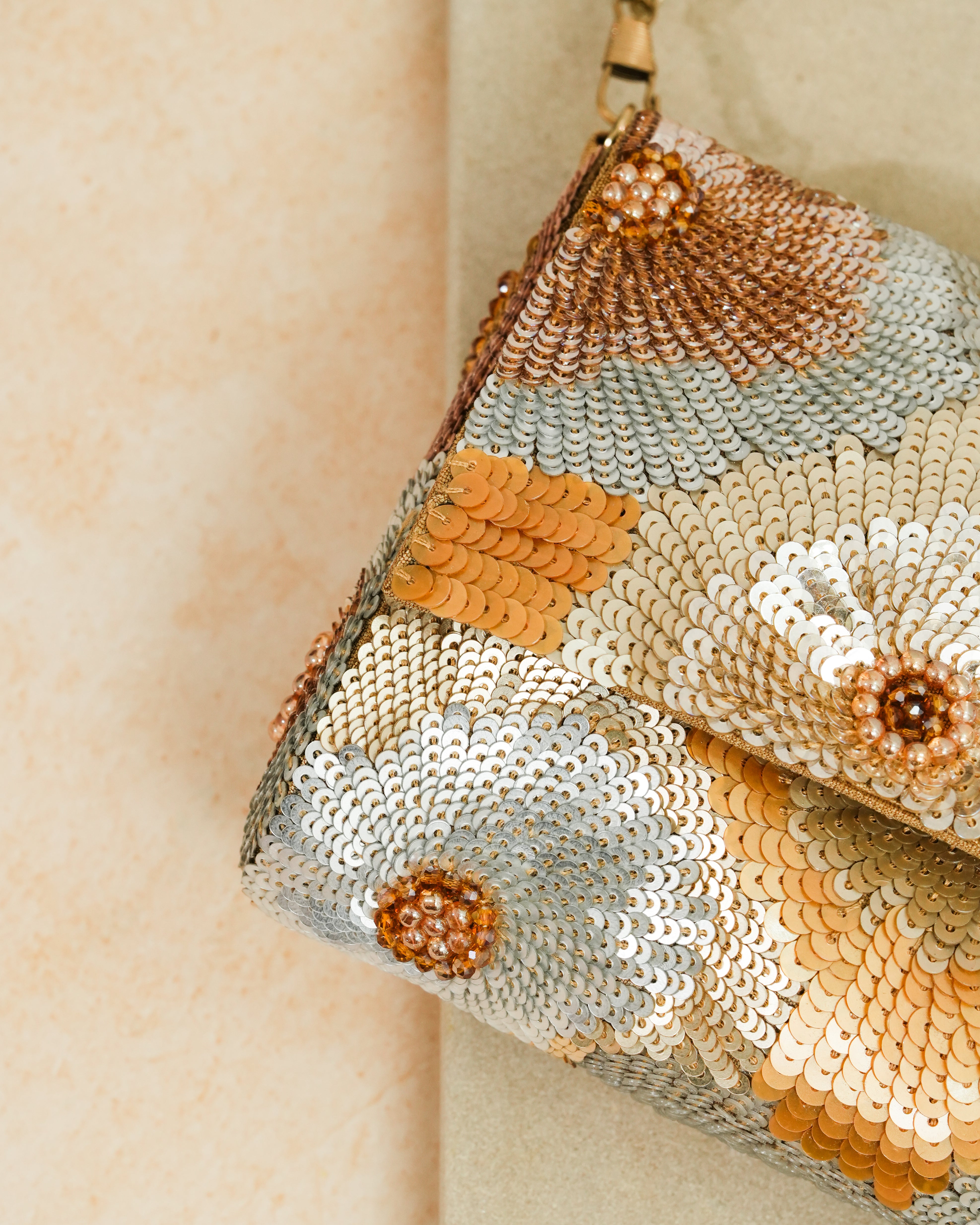 Flower sequin clutch