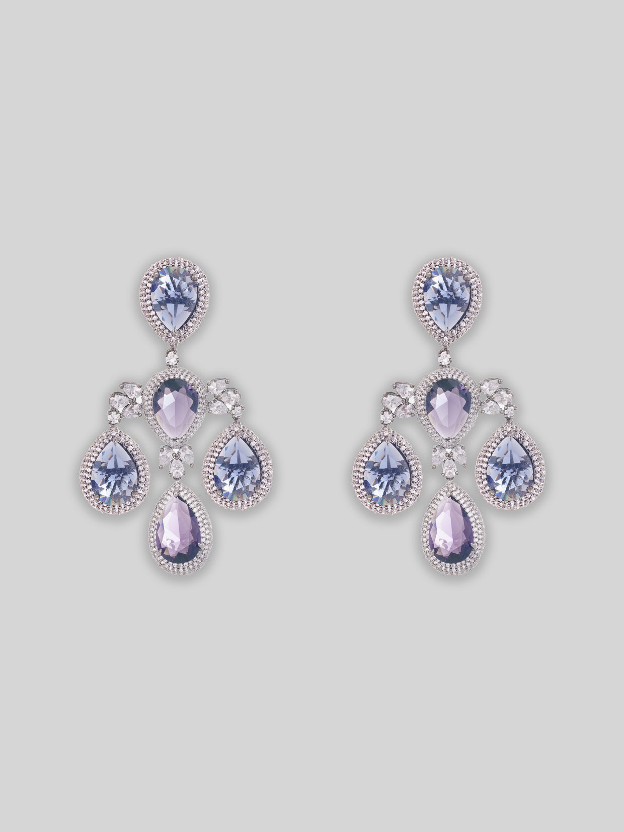Classic and elegant pair of diamond earrings
