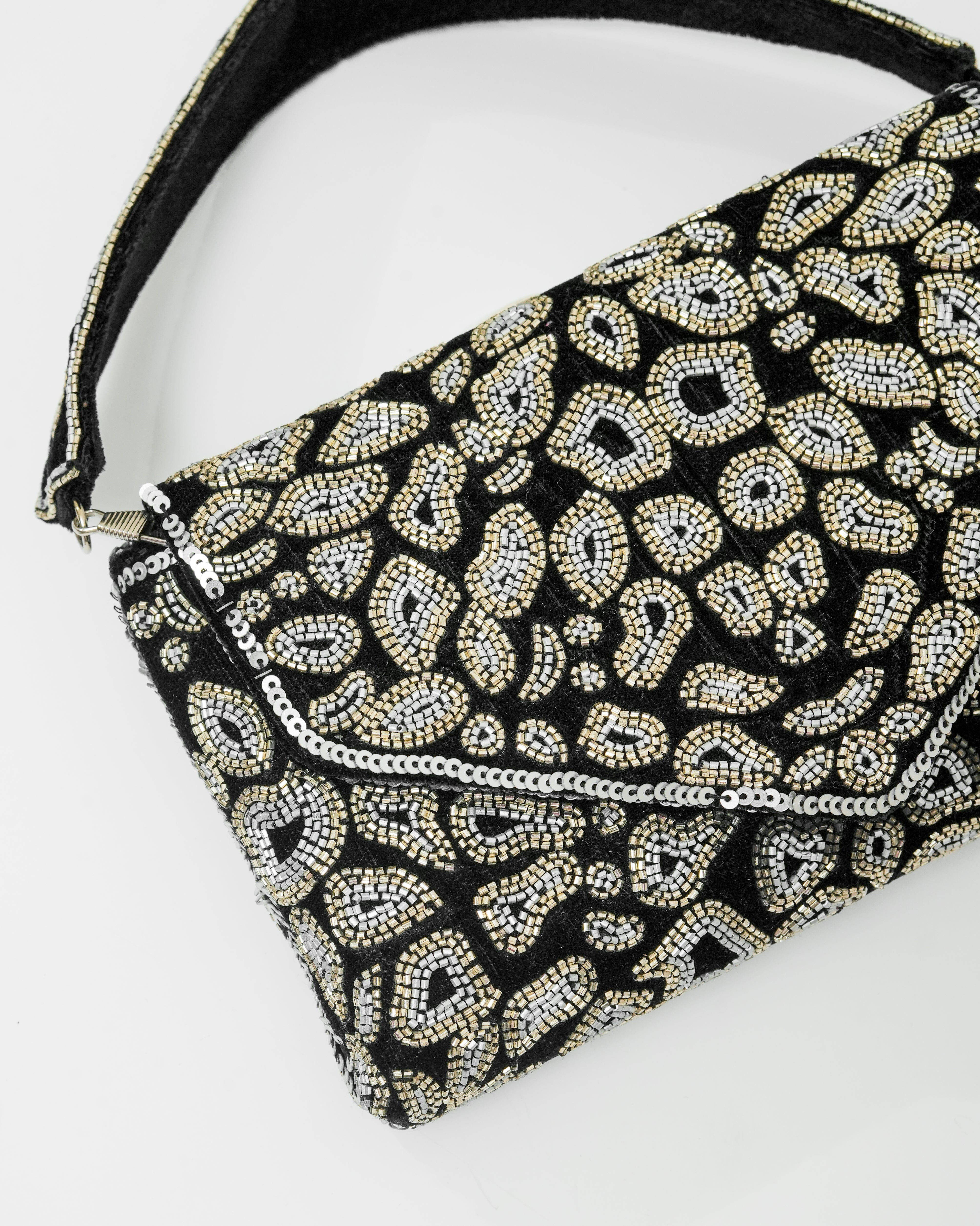 Animal Illuzion clutch
