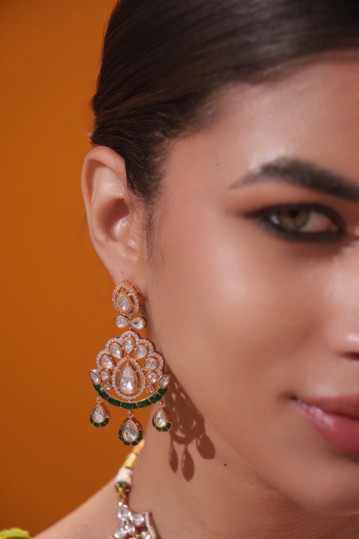 Dramatic and stylish kundan necklace set with matching earrings
