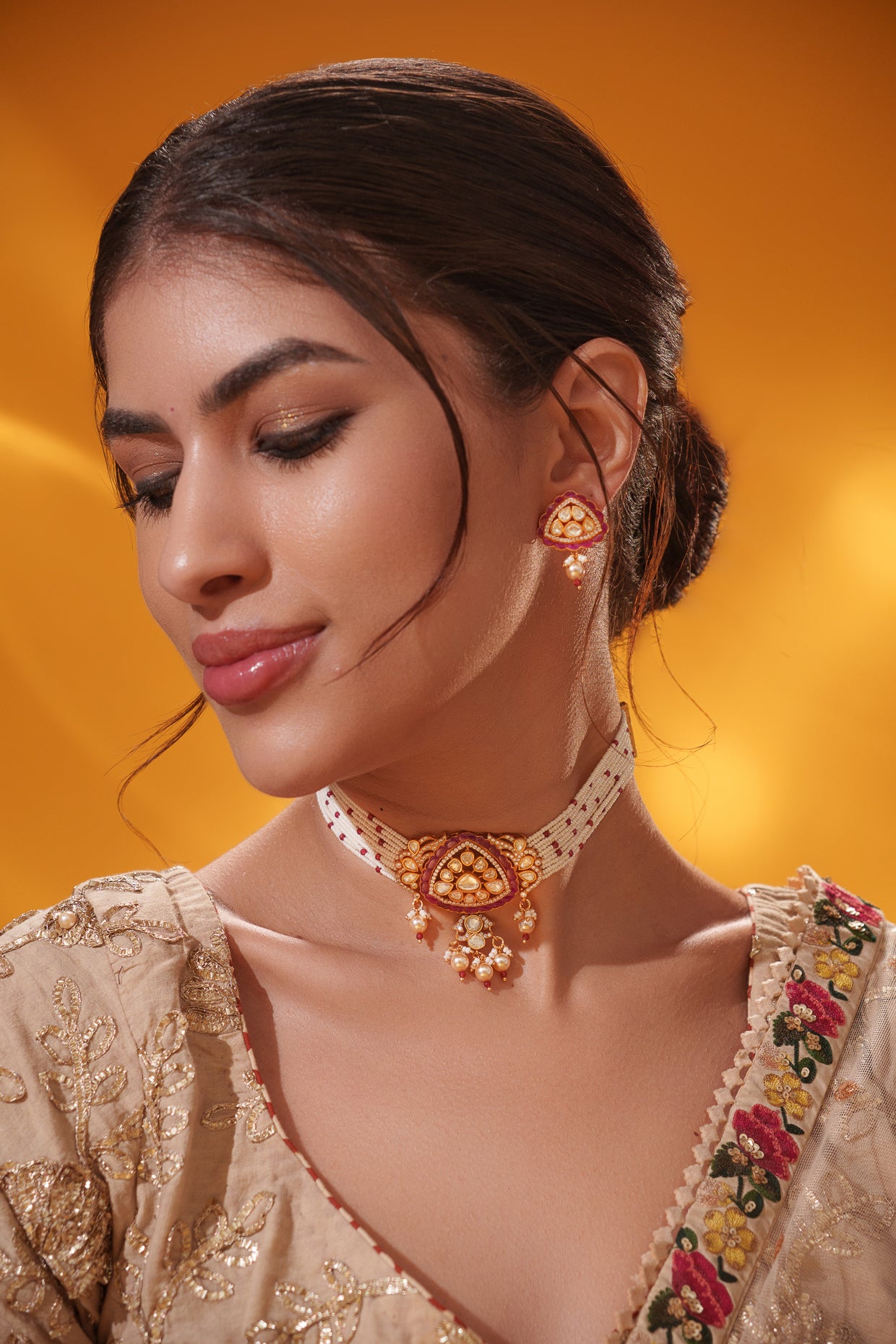 Elegant and stylish moissanite choker with matching earrings