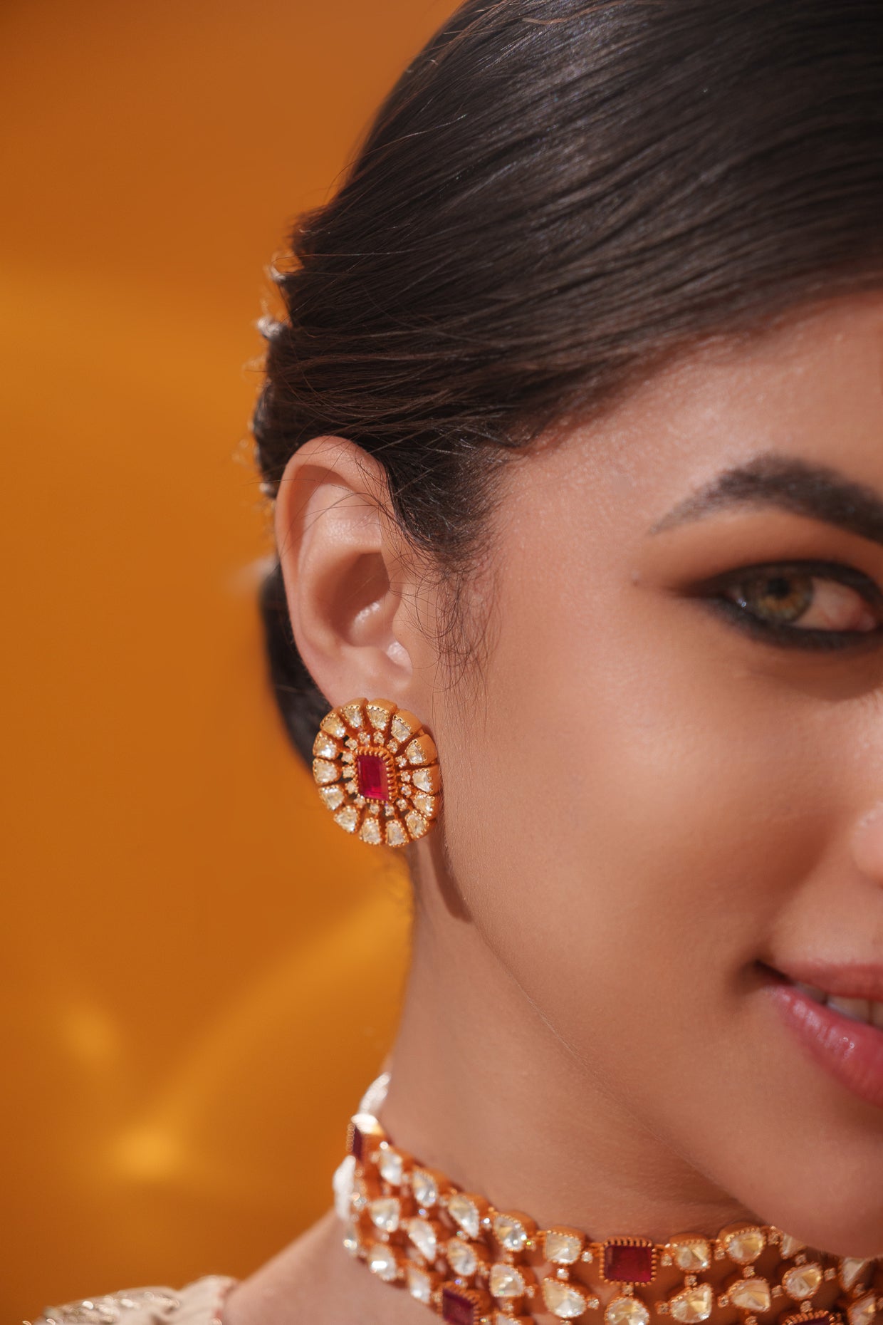 Elegant and stylish moissanite choker with matching earrings