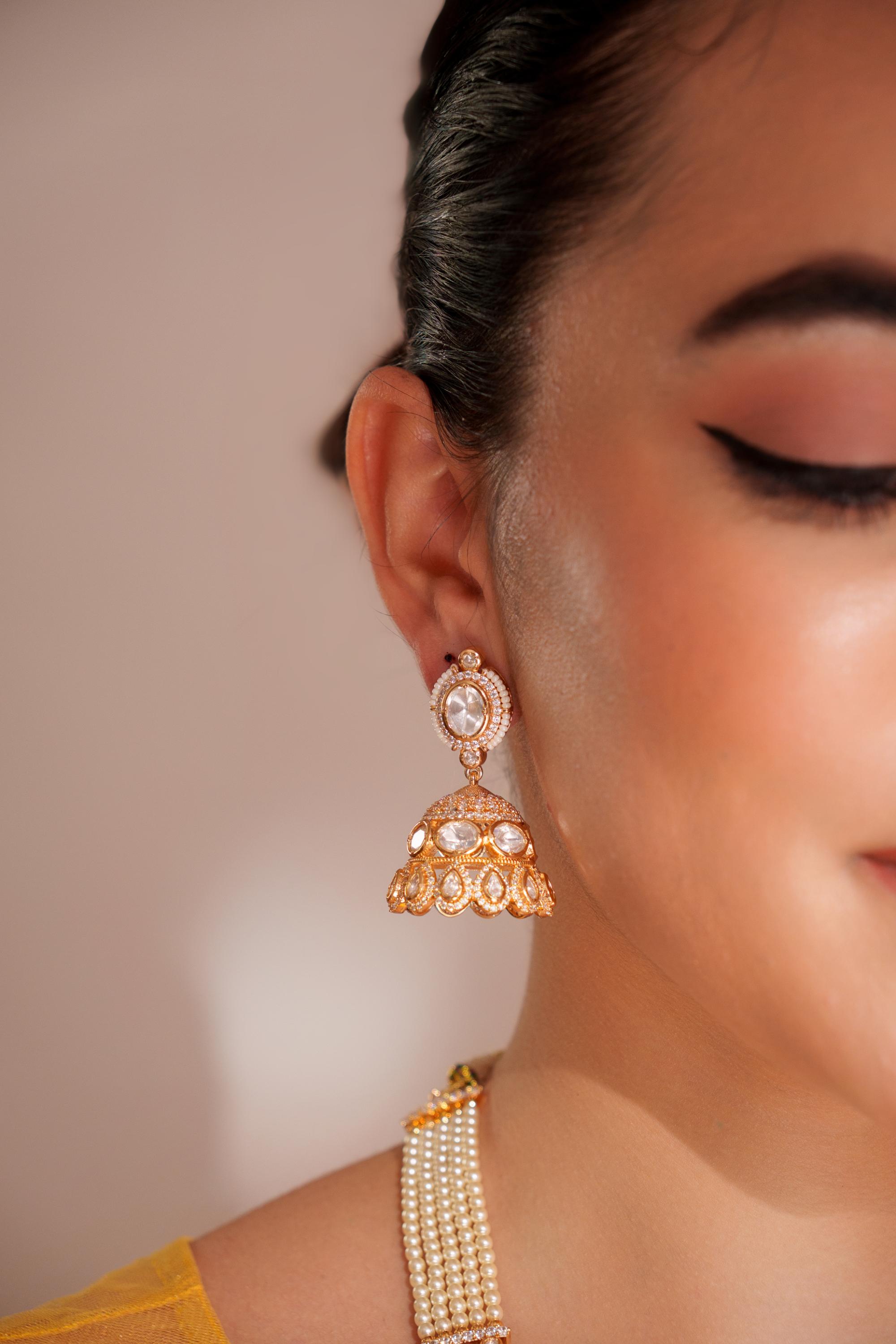 Bold and dramatic 2- line kundan necklace with earrings