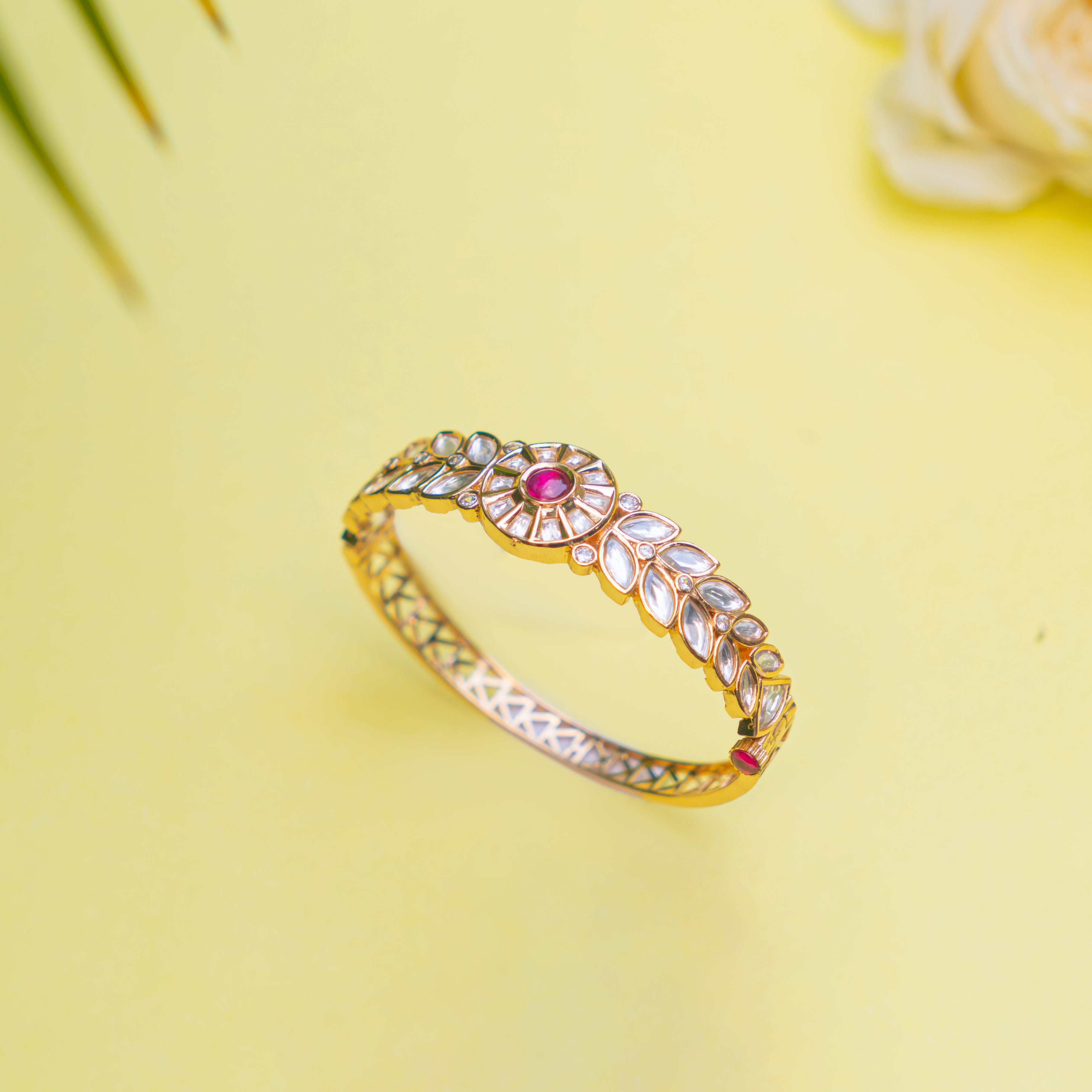 Ashi Kundan Bracelet