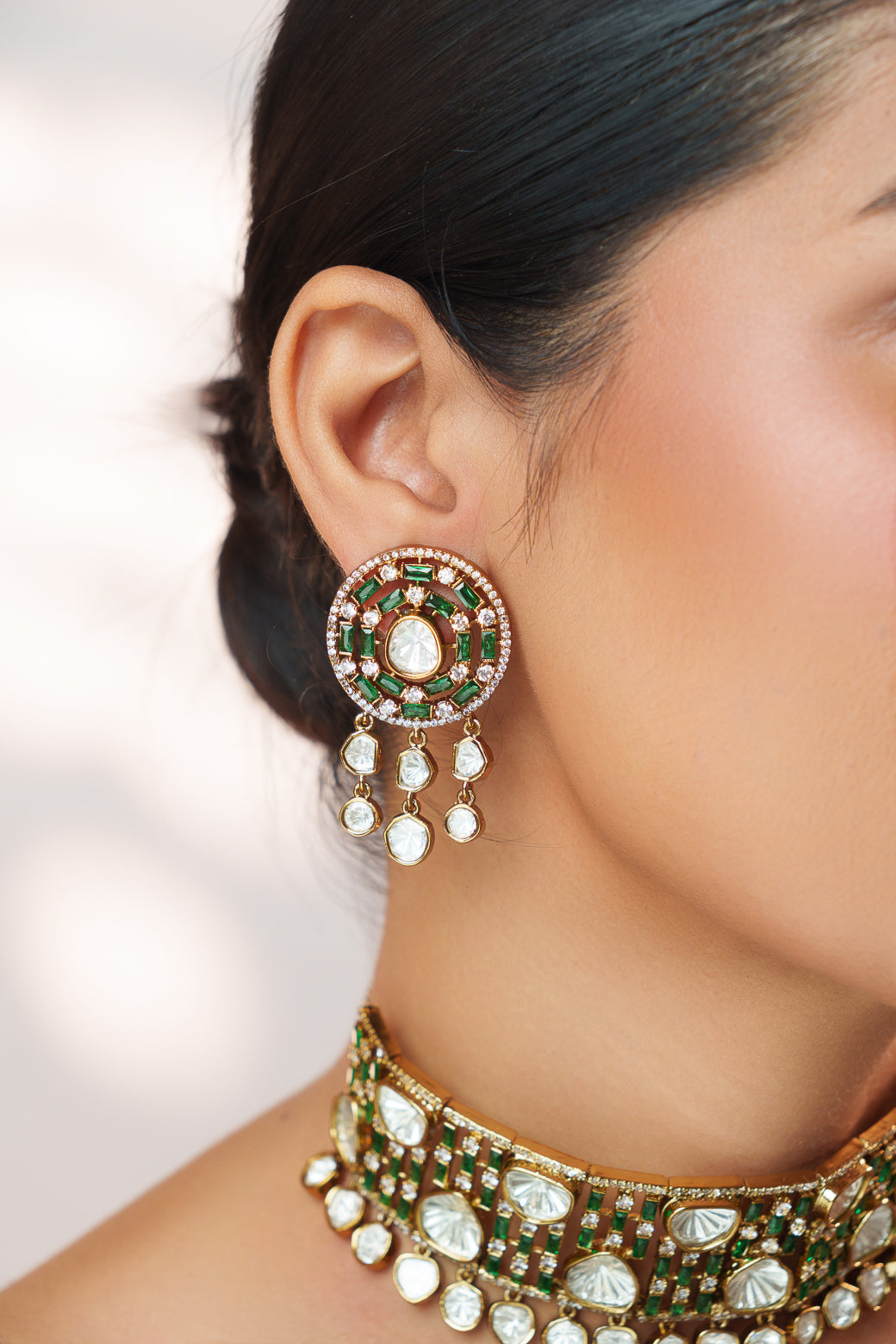 Dramatic and classy two tone polki choker with matching earrings