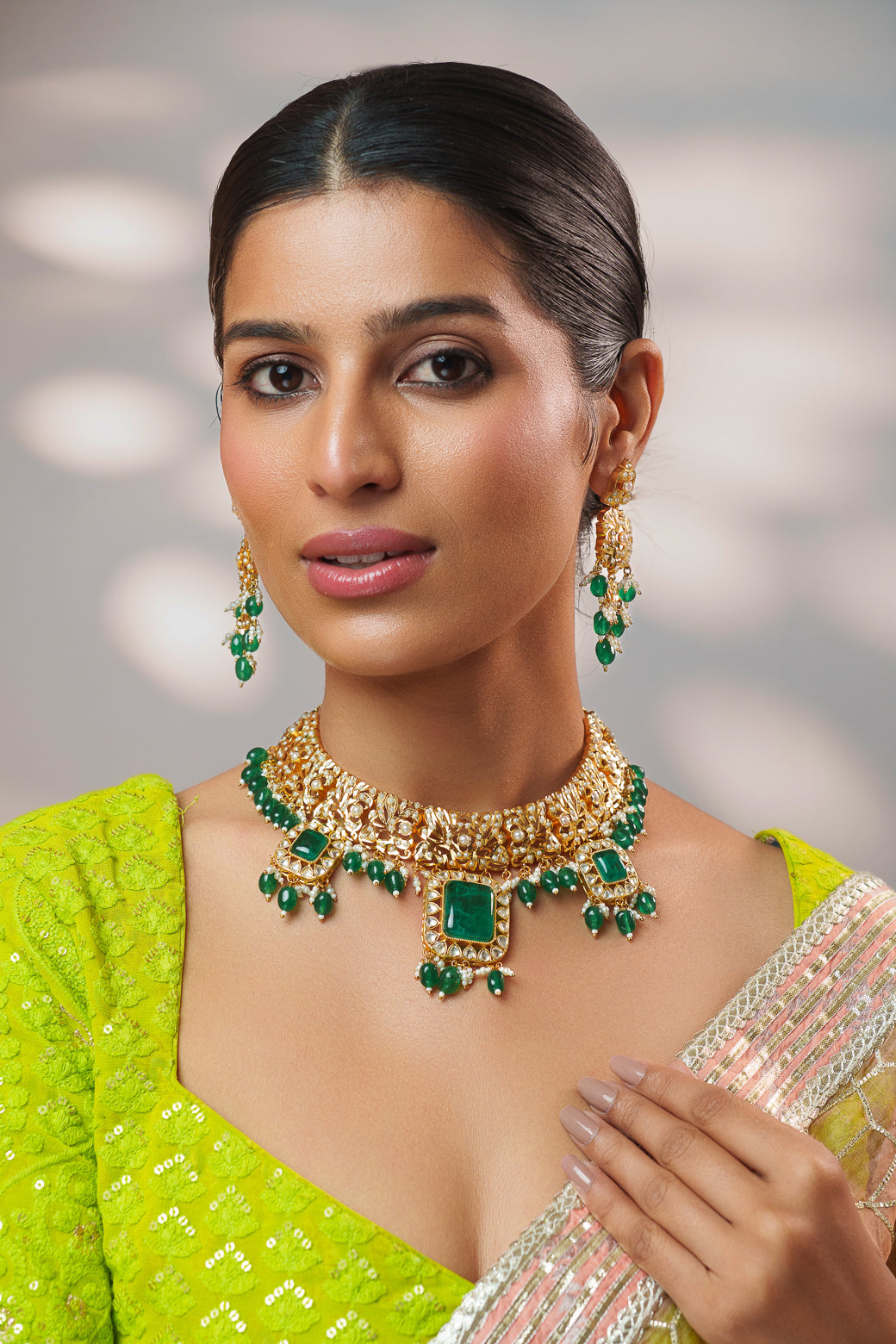 Extraordinary fusion of kundan and jadau necklace set with earrings