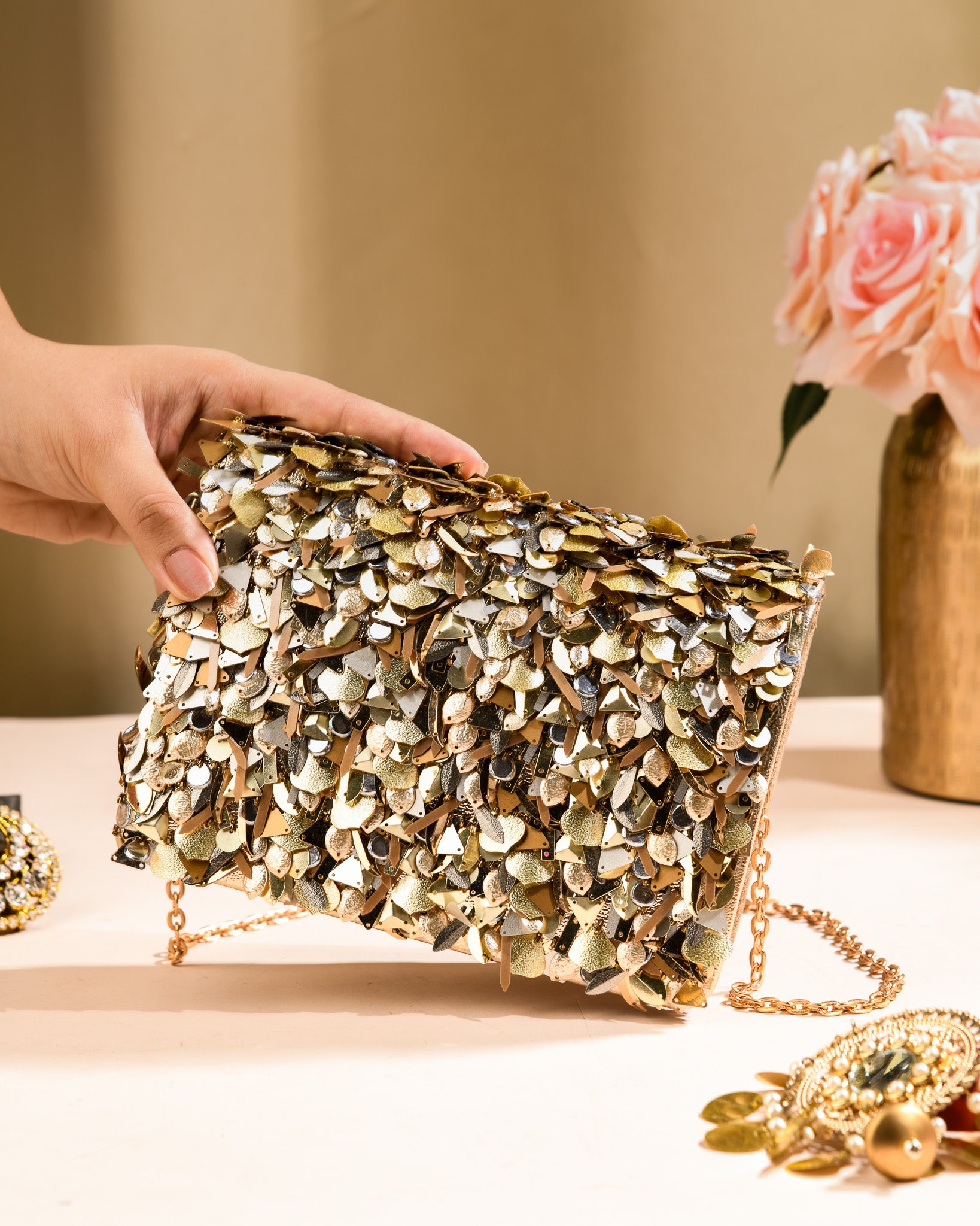 Hoppihola clutch