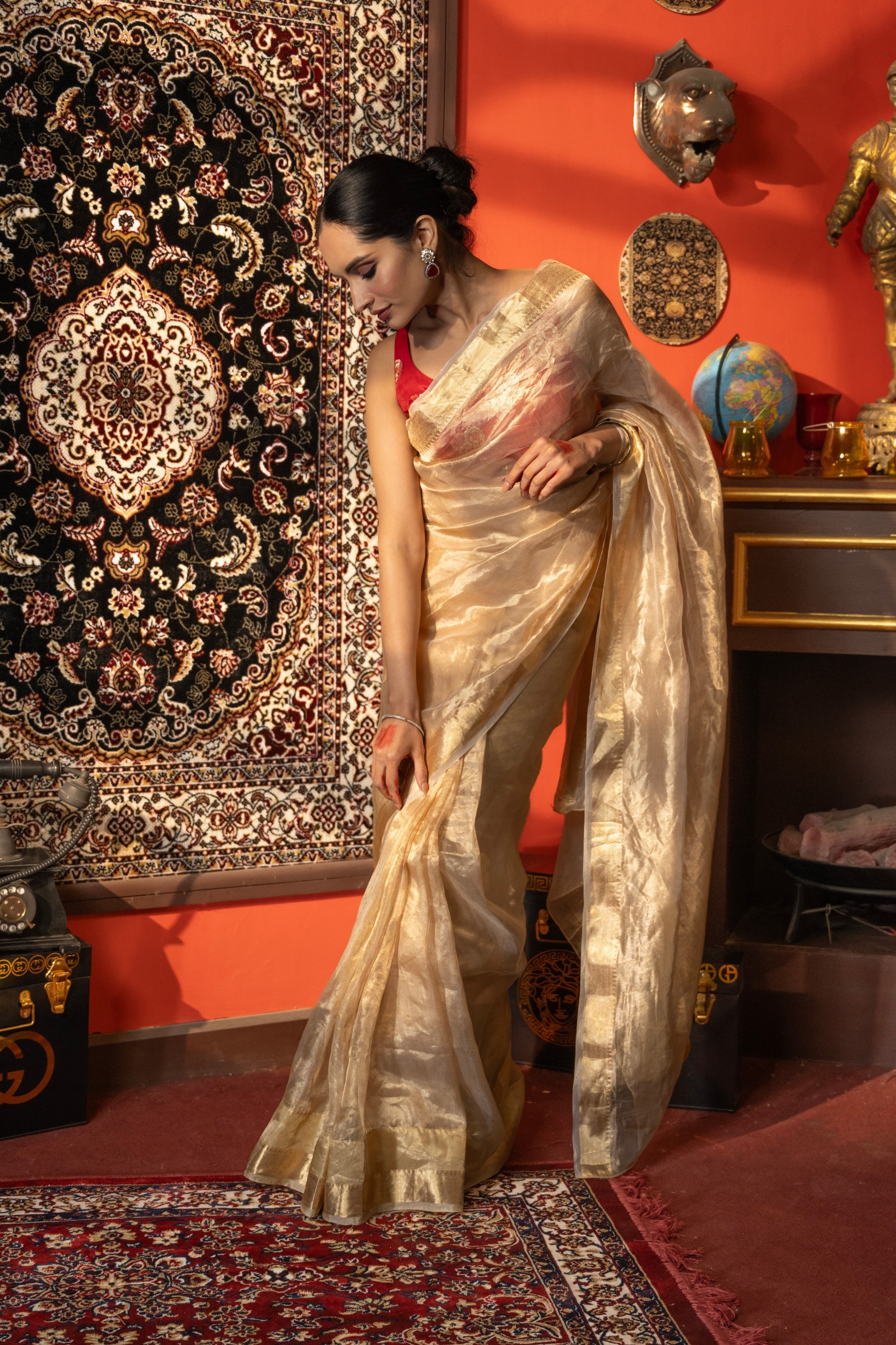 Golden Plain Pure Tissue Silk Banarasi Handloom Saree