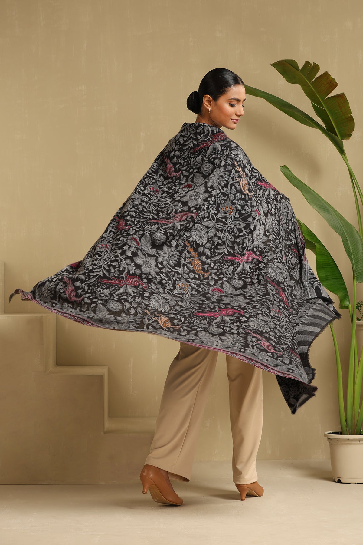Aarunya Cashmere Stole