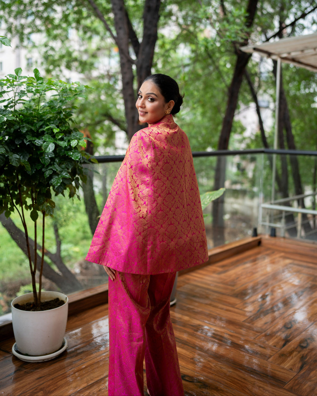 Mira Banarasi Cape Co-ord Set: Women's Fuchsia Gold Floral Indowestern Wear with Pants