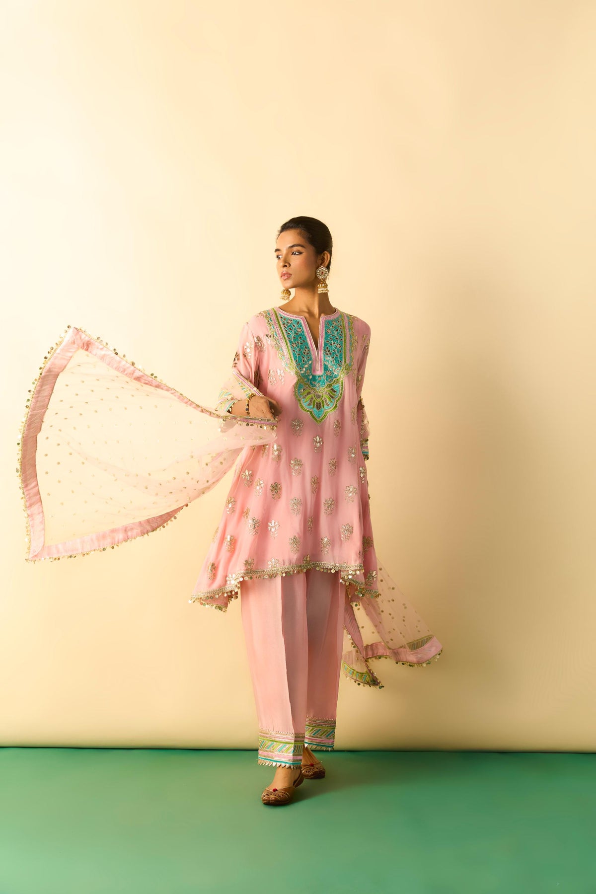 Zarnish Farshi Set 69