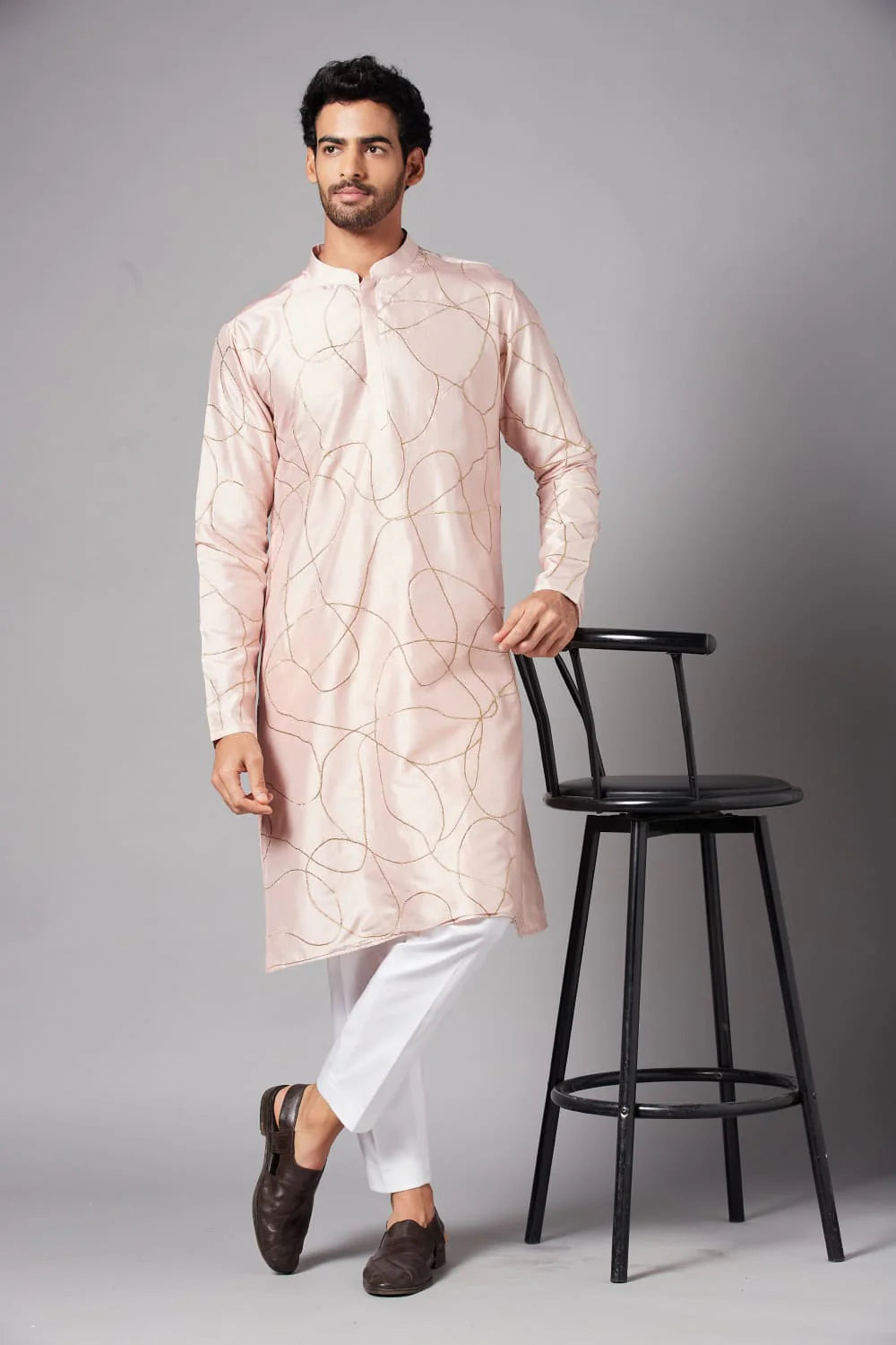 Ilaria Gold Zari Abstract Embroidered Peach Kurta