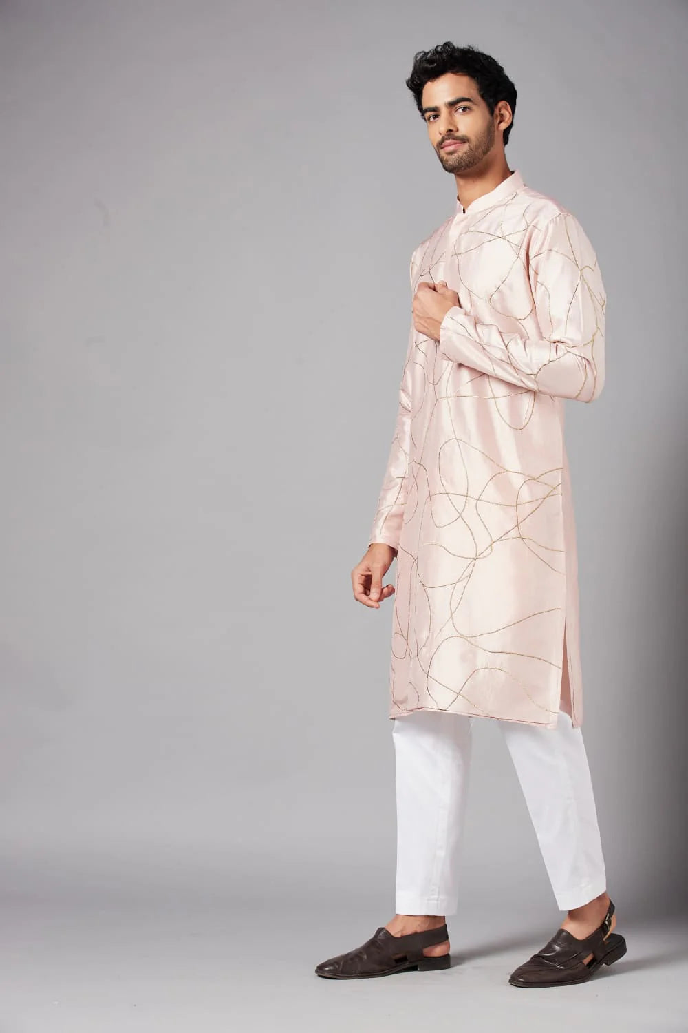 Ilaria Gold Zari Abstract Embroidered Peach Kurta