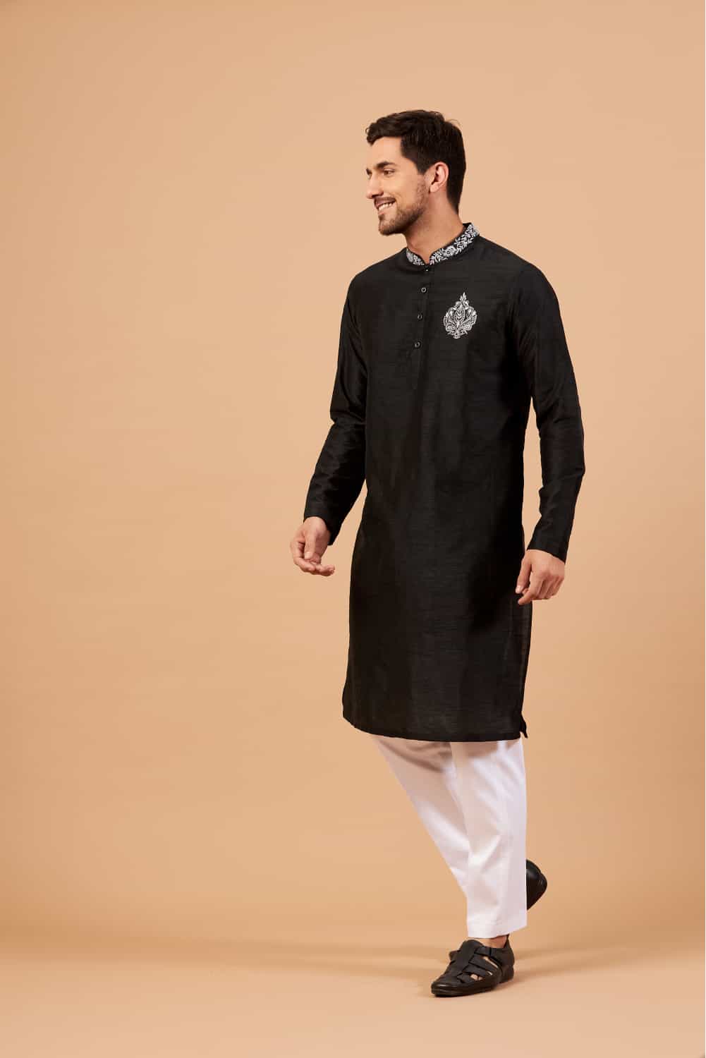 Amyr Traditional Embroidered Kurta