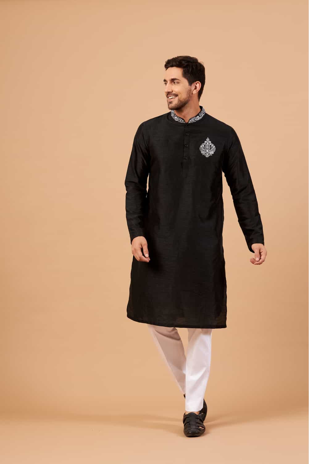 Amyr Traditional Embroidered Kurta
