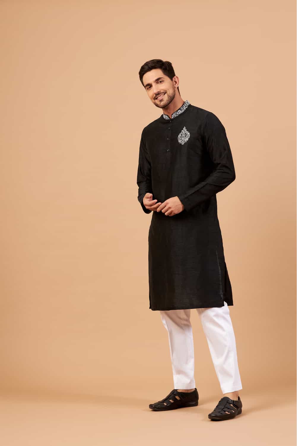 Amyr Traditional Embroidered Kurta