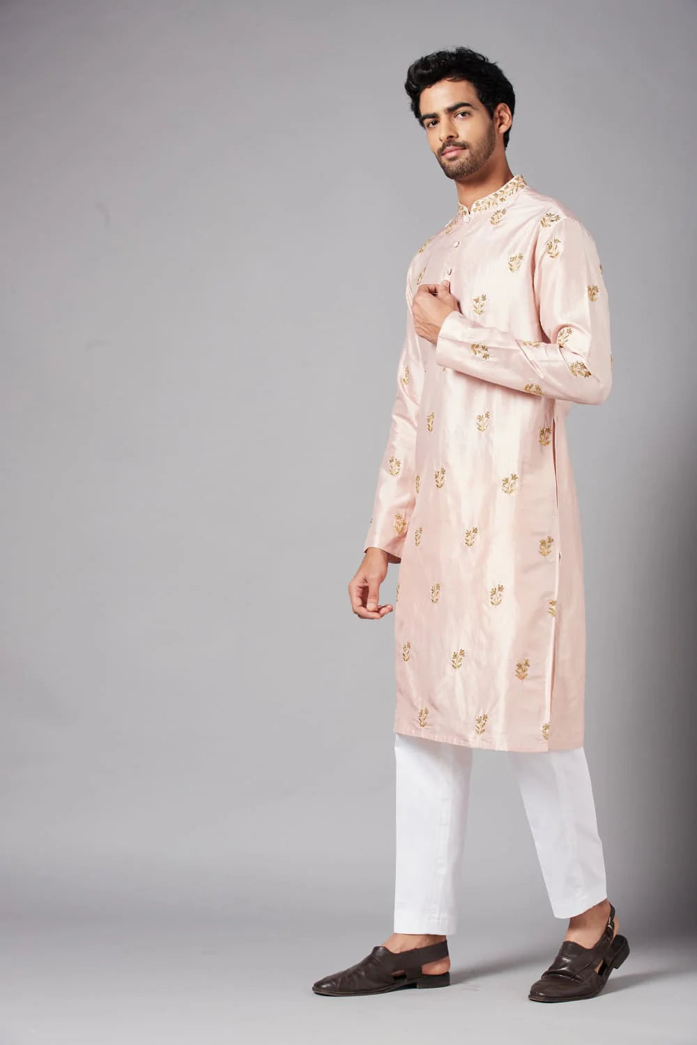 krusos Hand Embroidered Kurta