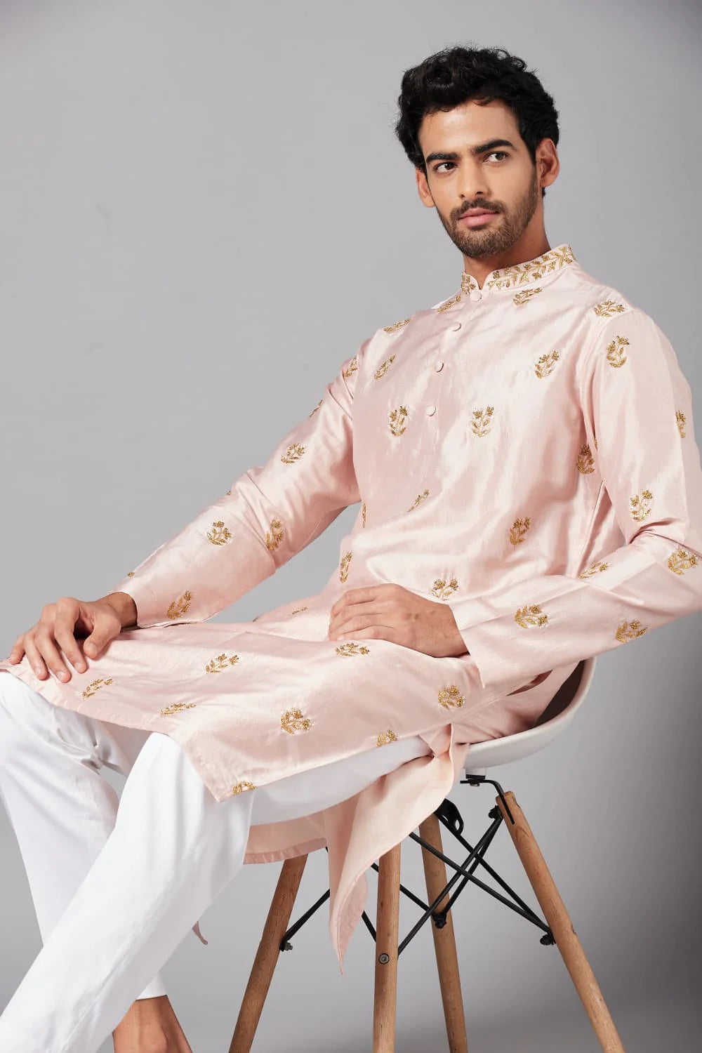 krusos Hand Embroidered Kurta