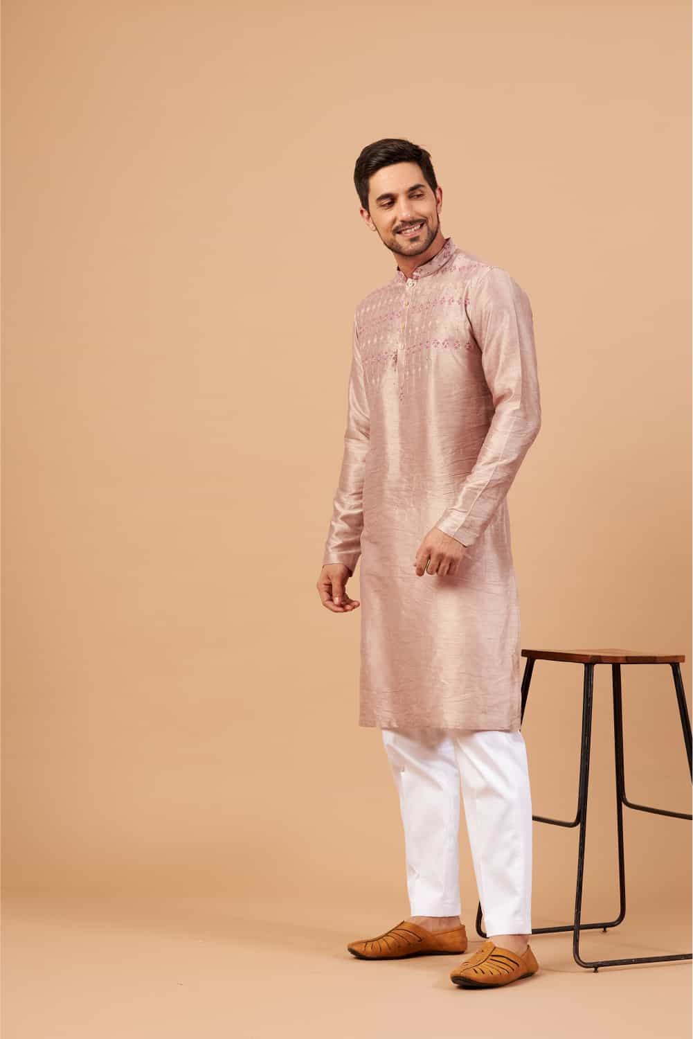 Florne Floral Geometric Embroidered Kurta
