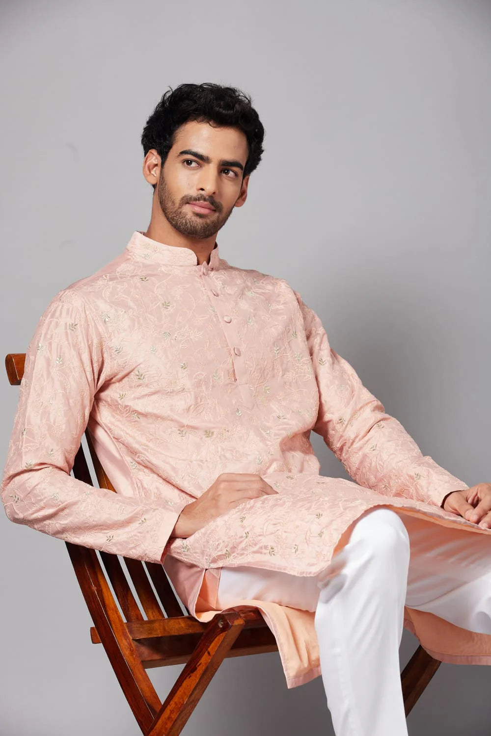 Tiyaan Embroidered Peach Kurta
