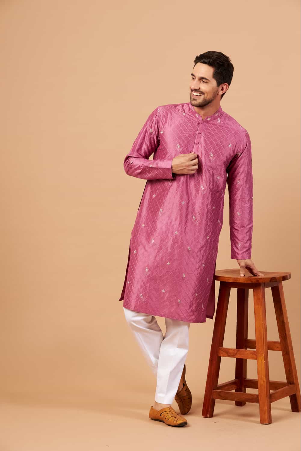 Pumetric Leaf Embroidered Purple Kurta
