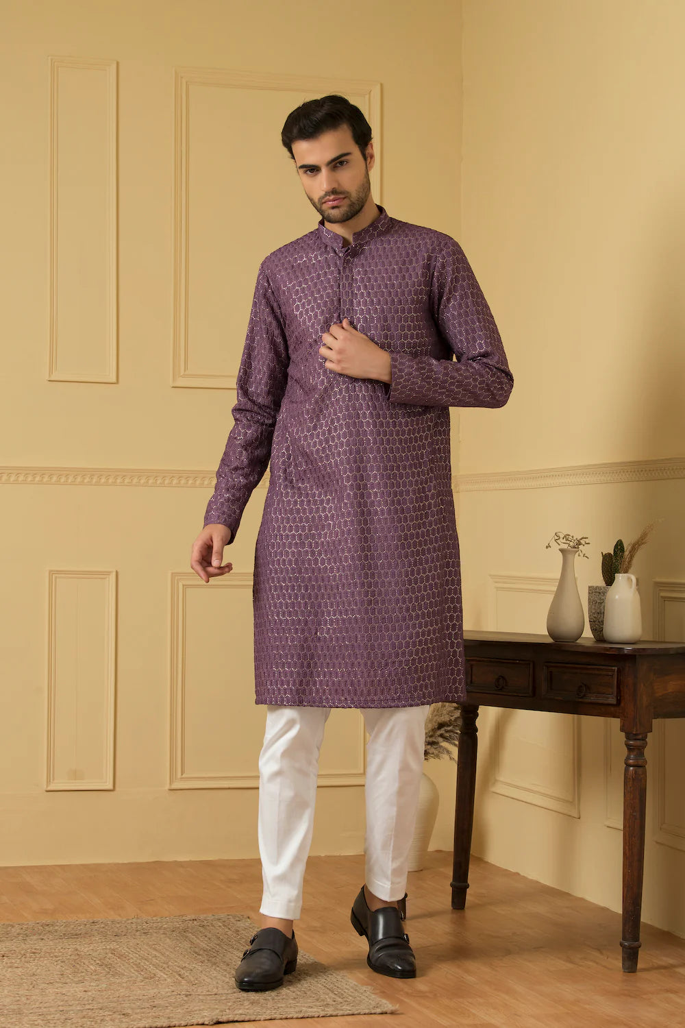Encantador Purple lucknowi threadwork kurta